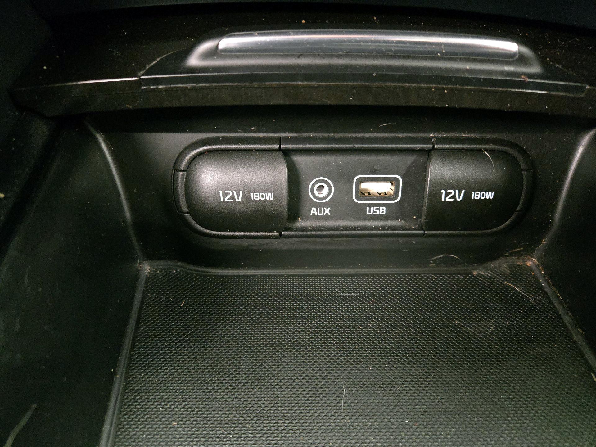 Thumbnail: 2018 Kia Optima - 18