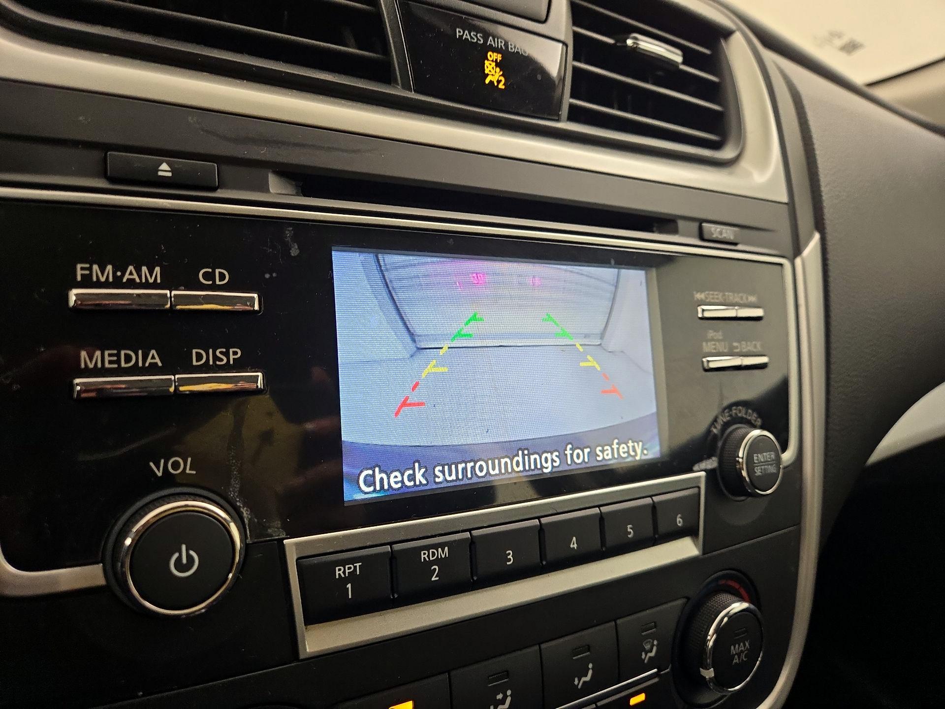 Thumbnail: 2017 Nissan Altima - 14