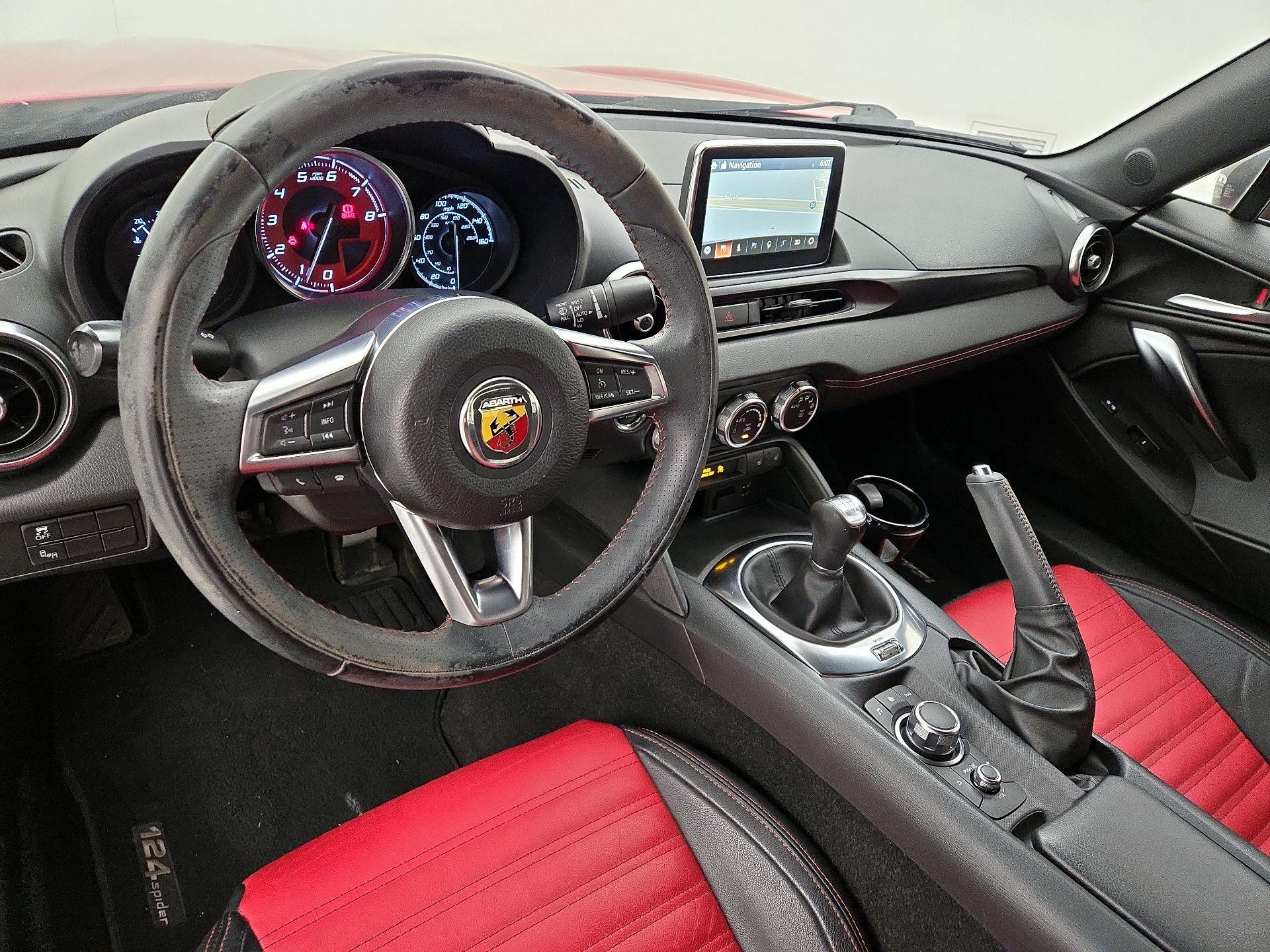 Thumbnail: 2018 Fiat 124 Spider - 9