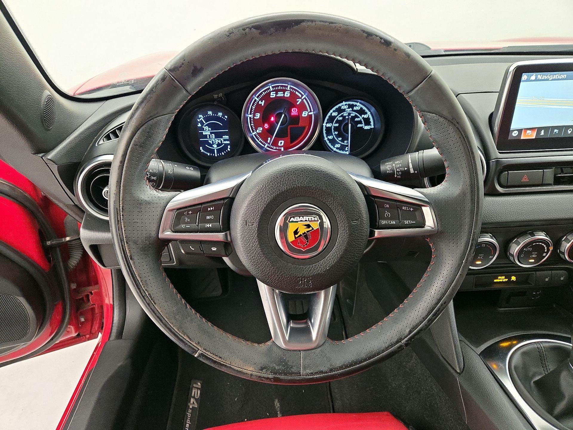 Thumbnail: 2018 Fiat 124 Spider - 10