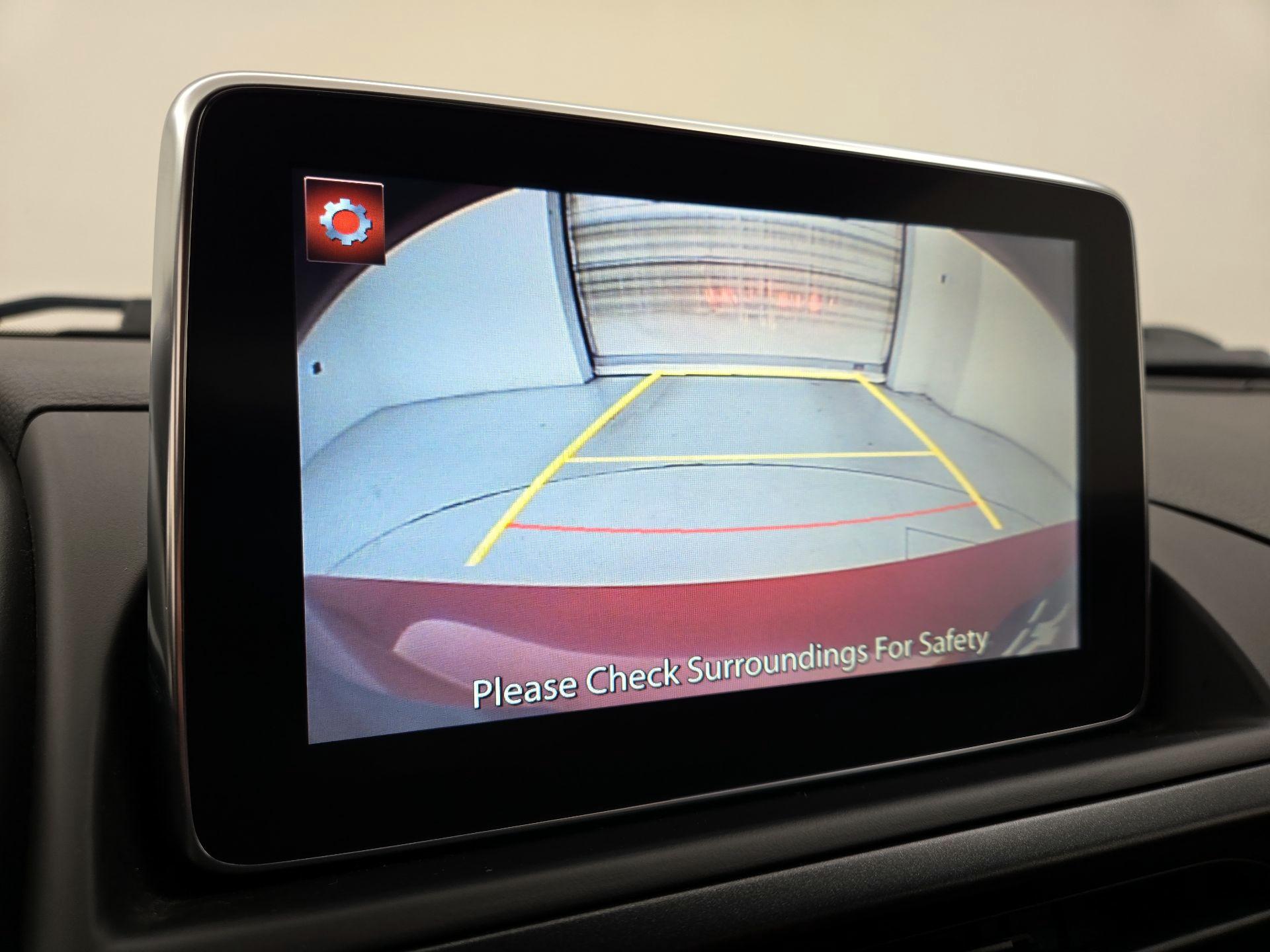 Thumbnail: 2018 Fiat 124 Spider - 15