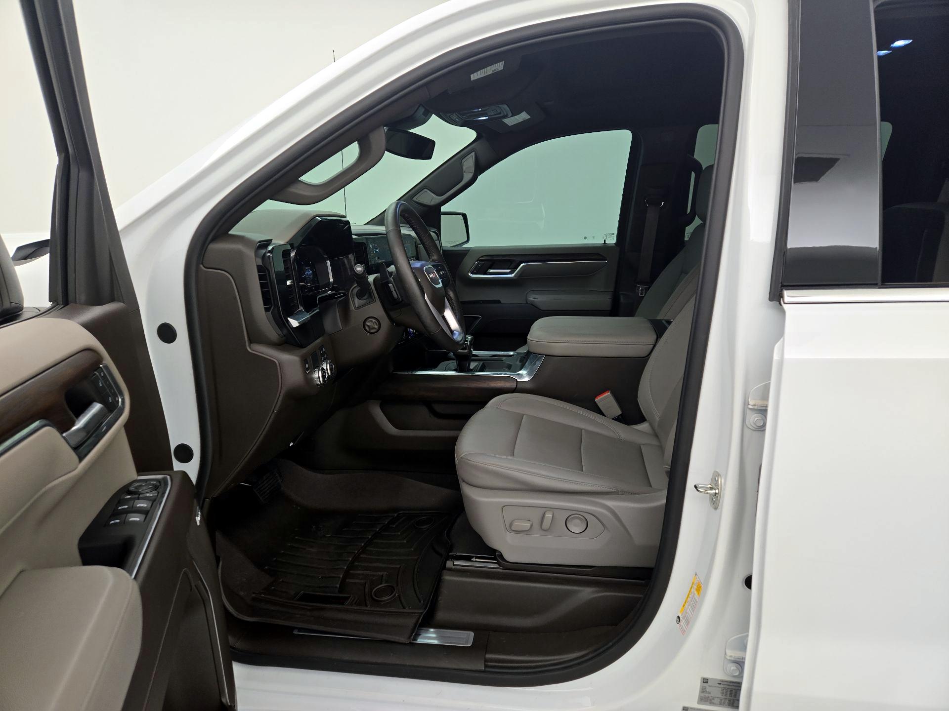 Thumbnail: 2024 GMC Sierra 1500 - 11