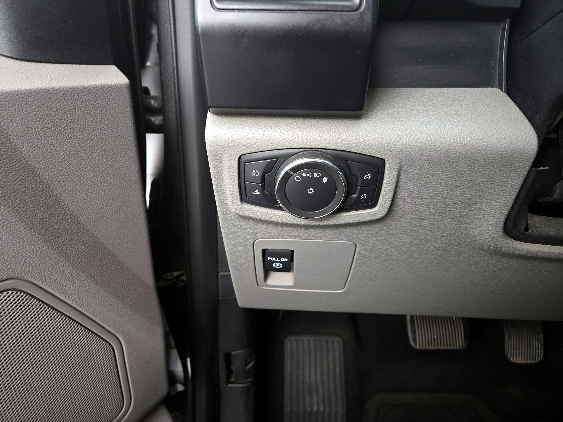 Thumbnail: 2017 Ford F-150 - 11