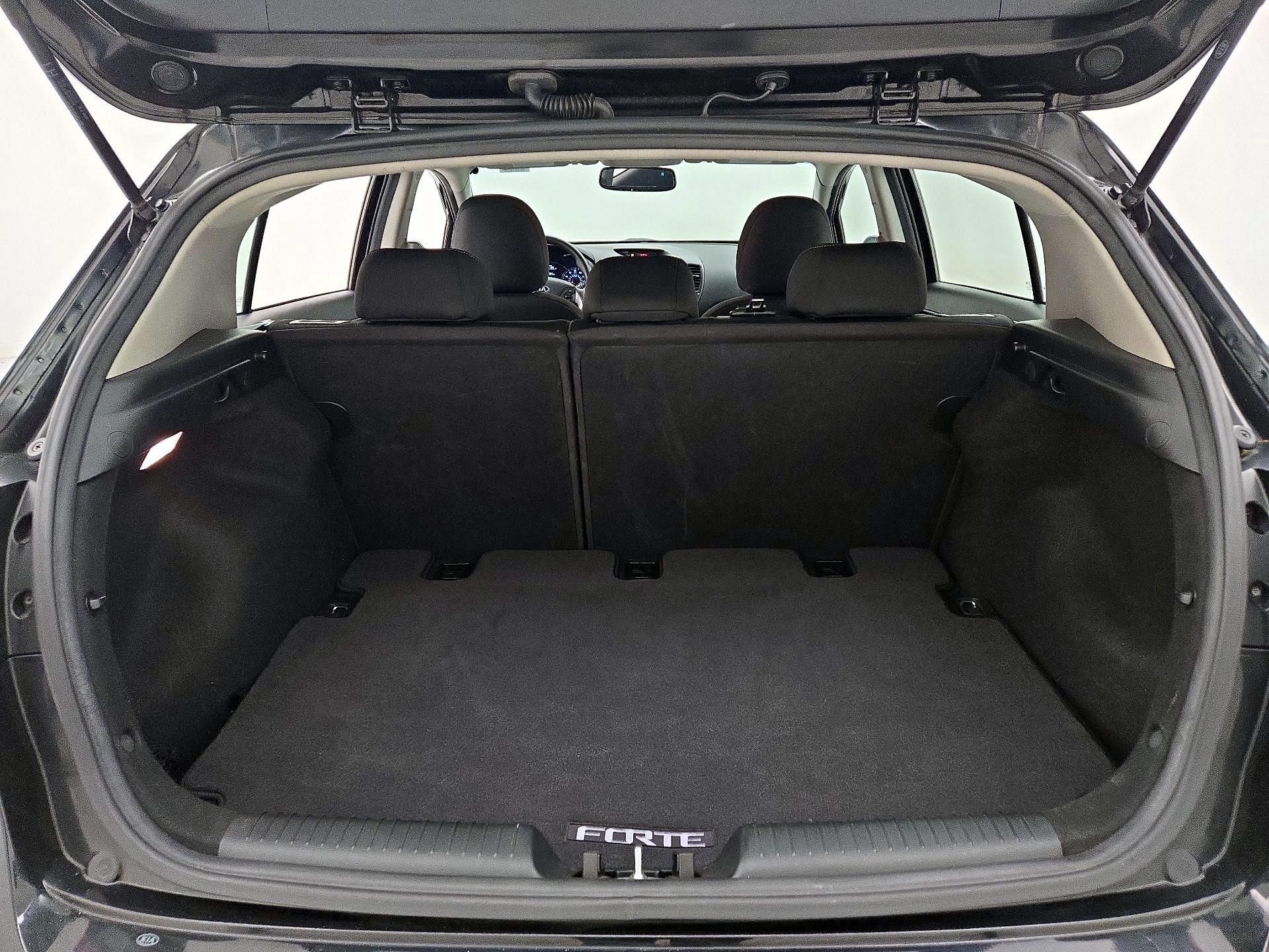 Thumbnail: 2018 Kia Forte - 19