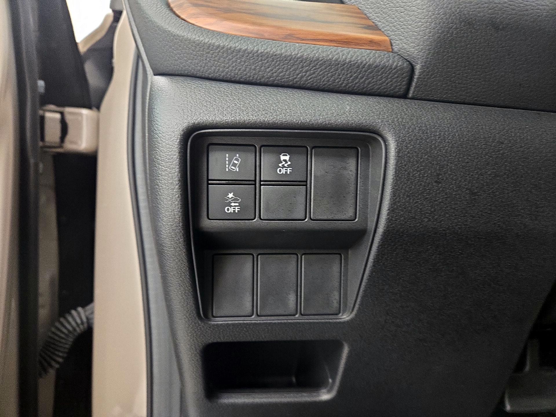 Thumbnail: 2018 Honda CR-V - 13