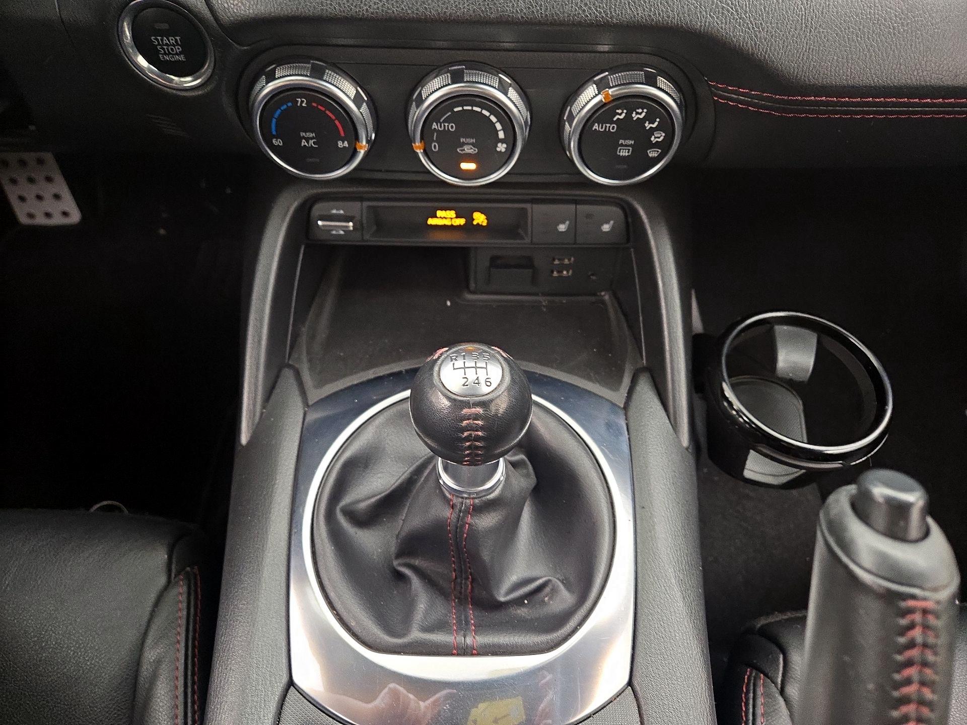 Thumbnail: 2017 Mazda MX-5 Miata - 16