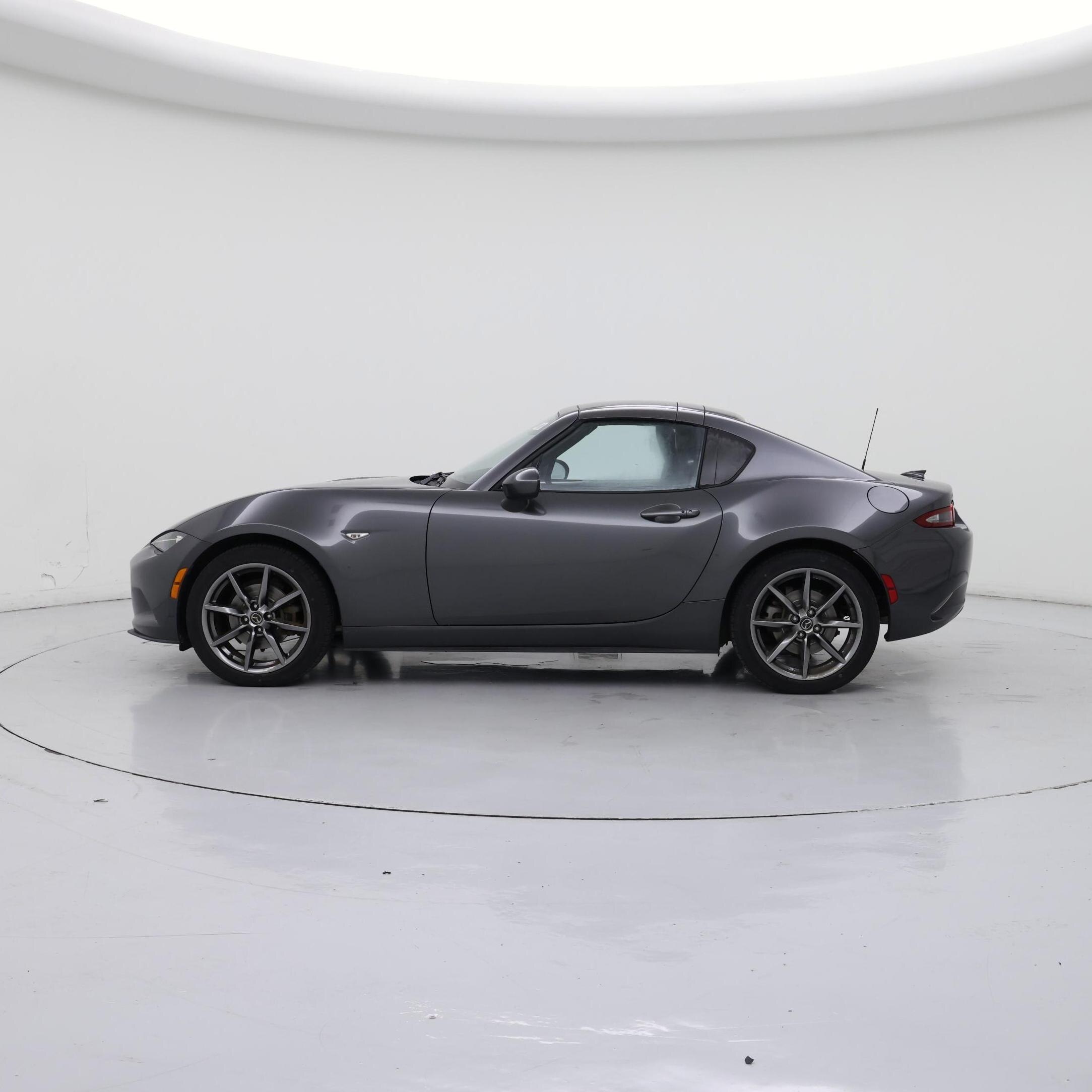 Thumbnail: 2017 Mazda MX-5 Miata - 3