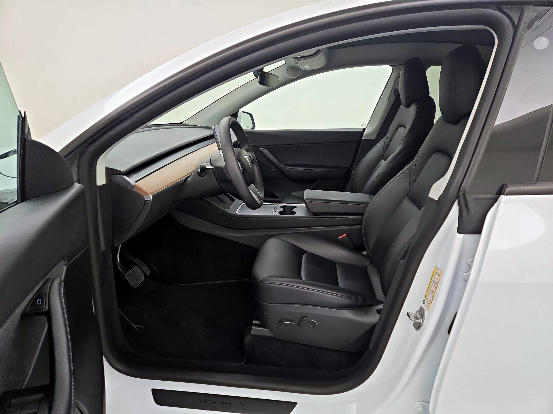 Thumbnail: 2022 Tesla Model Y - 11