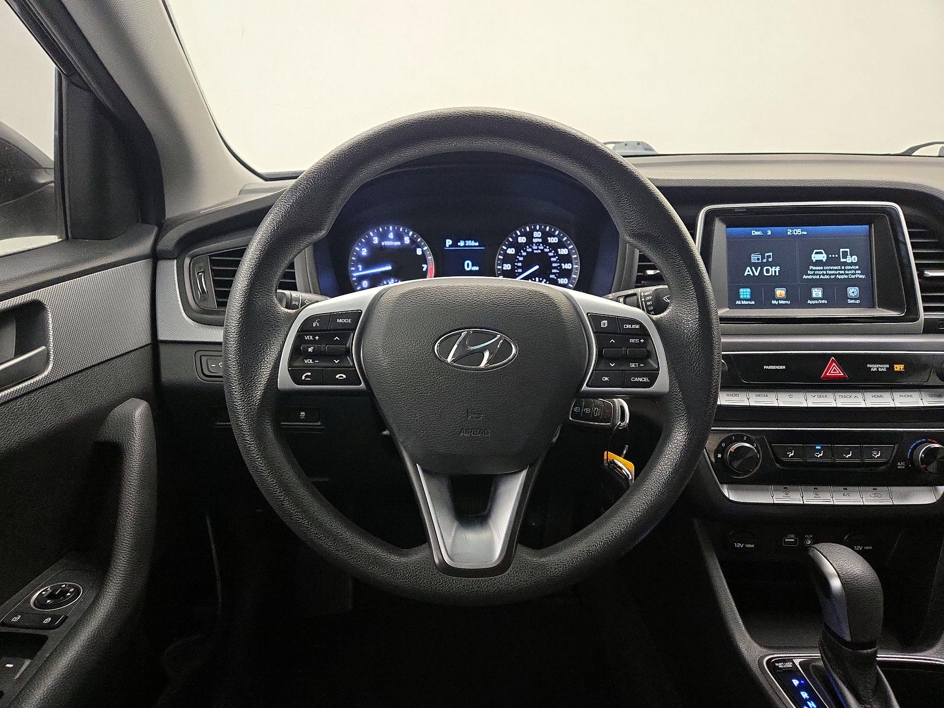 Thumbnail: 2019 Hyundai Sonata - 10