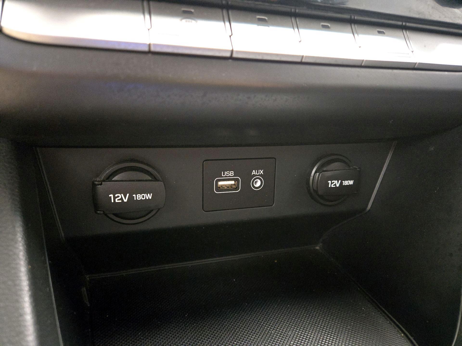 Thumbnail: 2019 Hyundai Sonata - 18