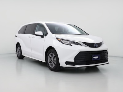 2023 Toyota Sienna Hybrid LE