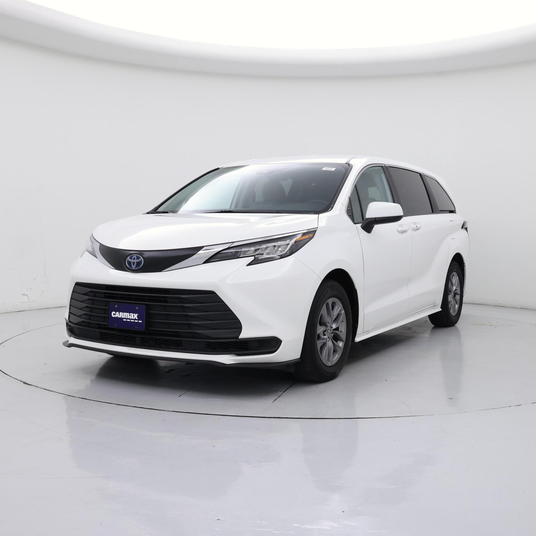 Thumbnail: 2023 Toyota Sienna - 4