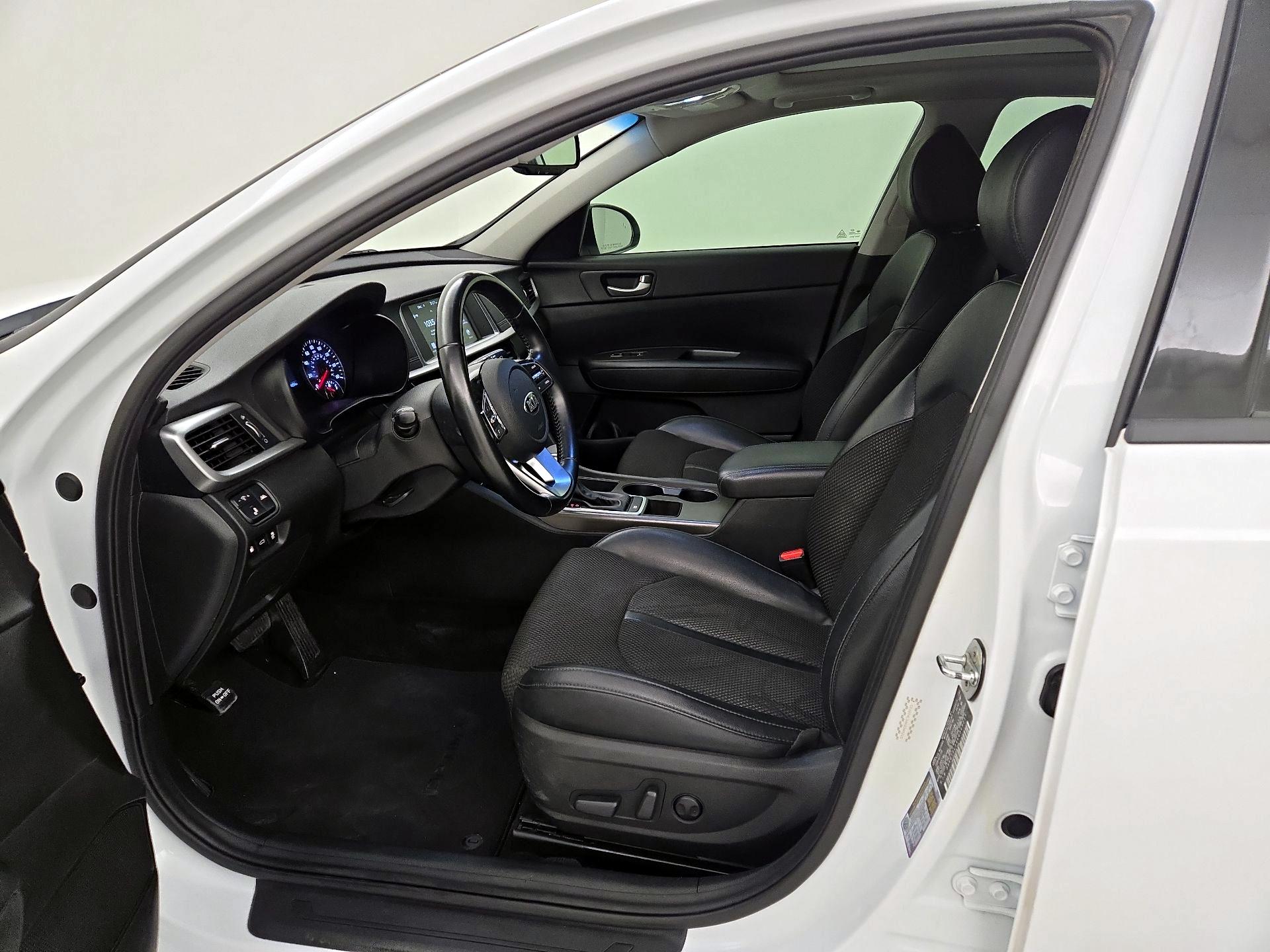 Thumbnail: 2019 Kia Optima - 11