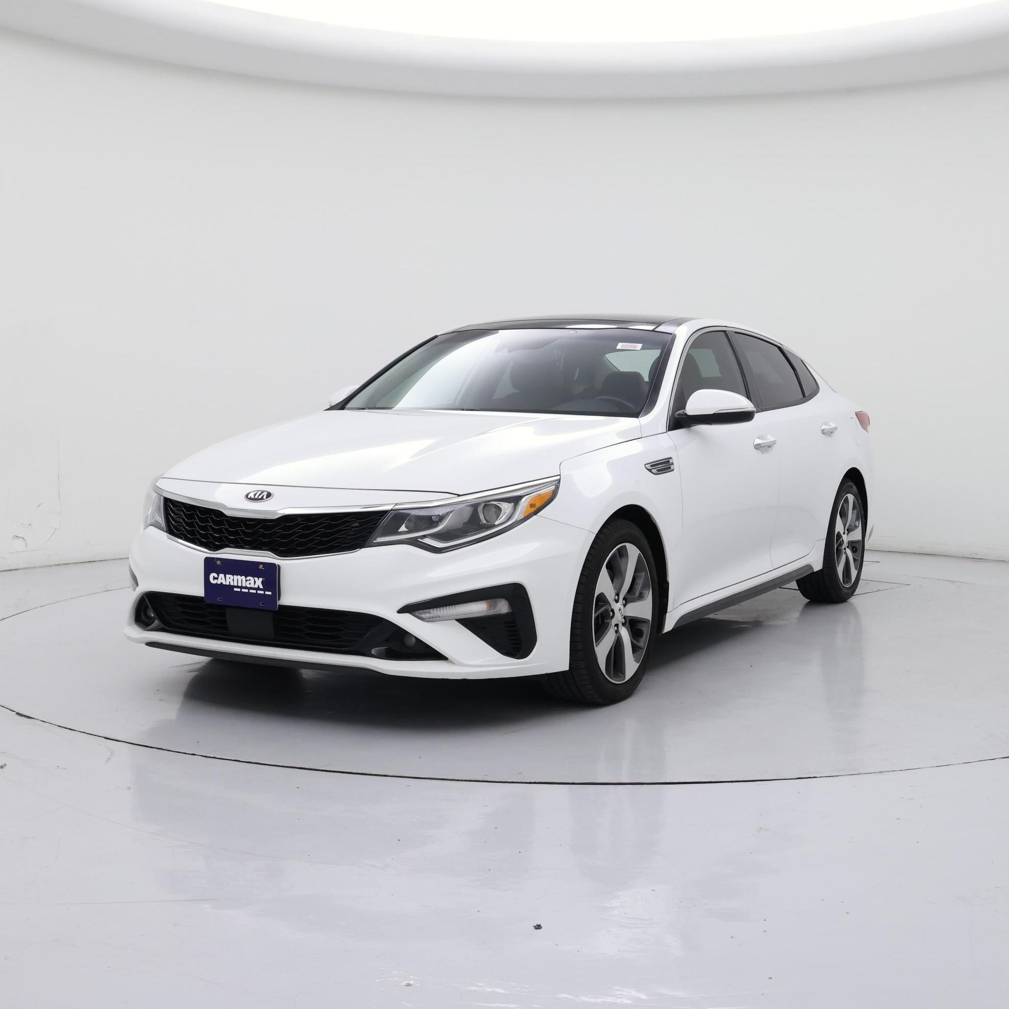 Thumbnail: 2019 Kia Optima - 4
