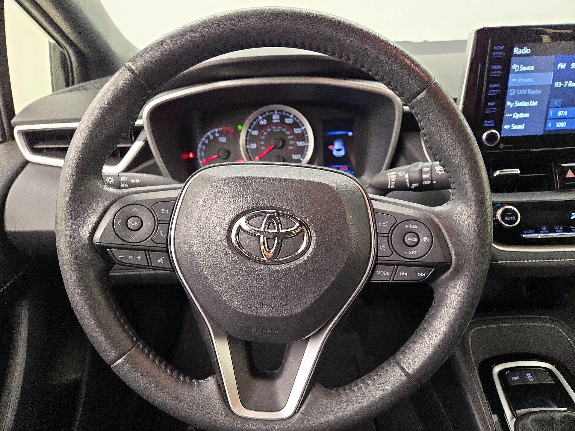 Thumbnail: 2022 Toyota Corolla - 10