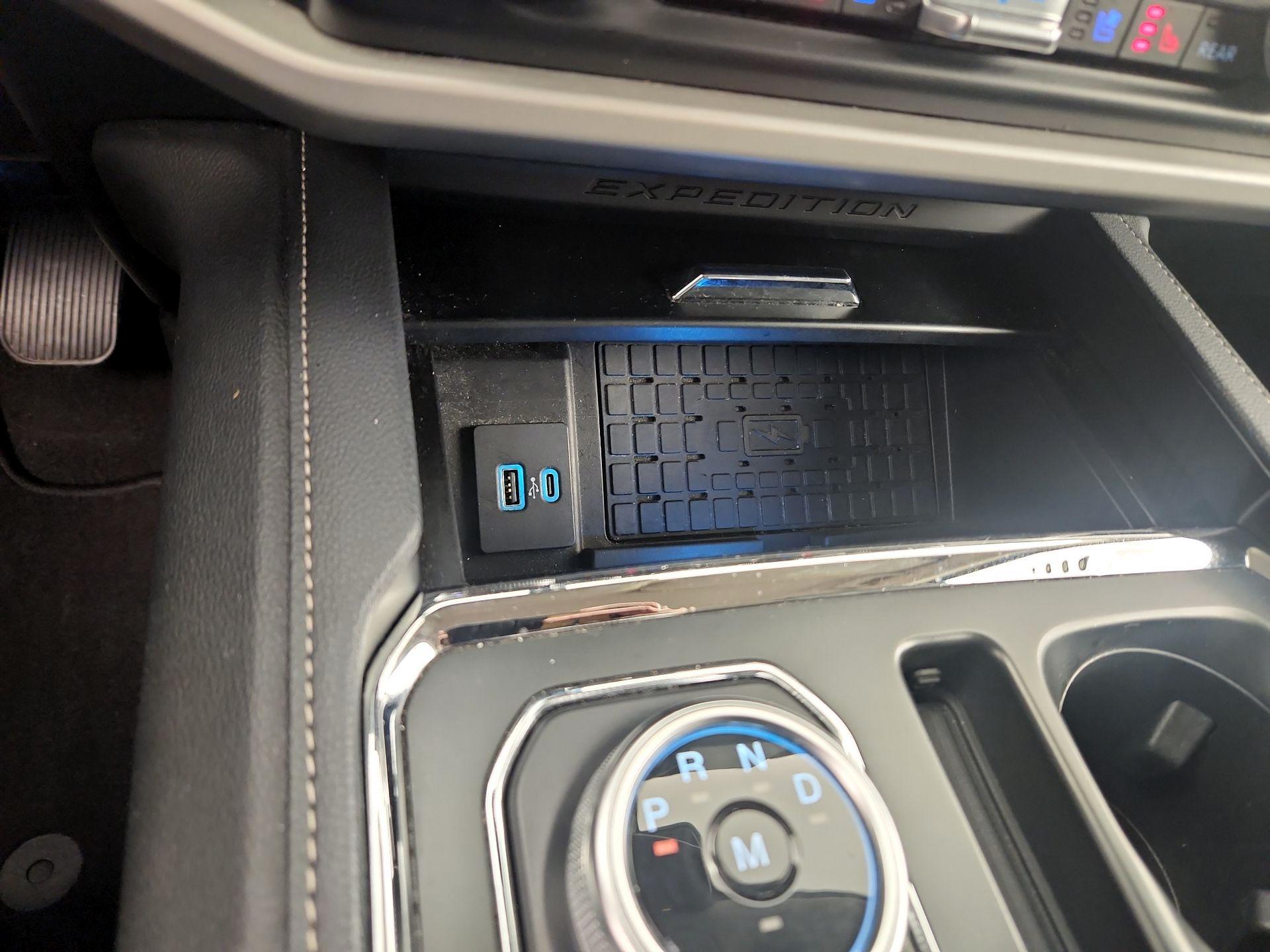 Thumbnail: 2024 Ford Expedition - 17