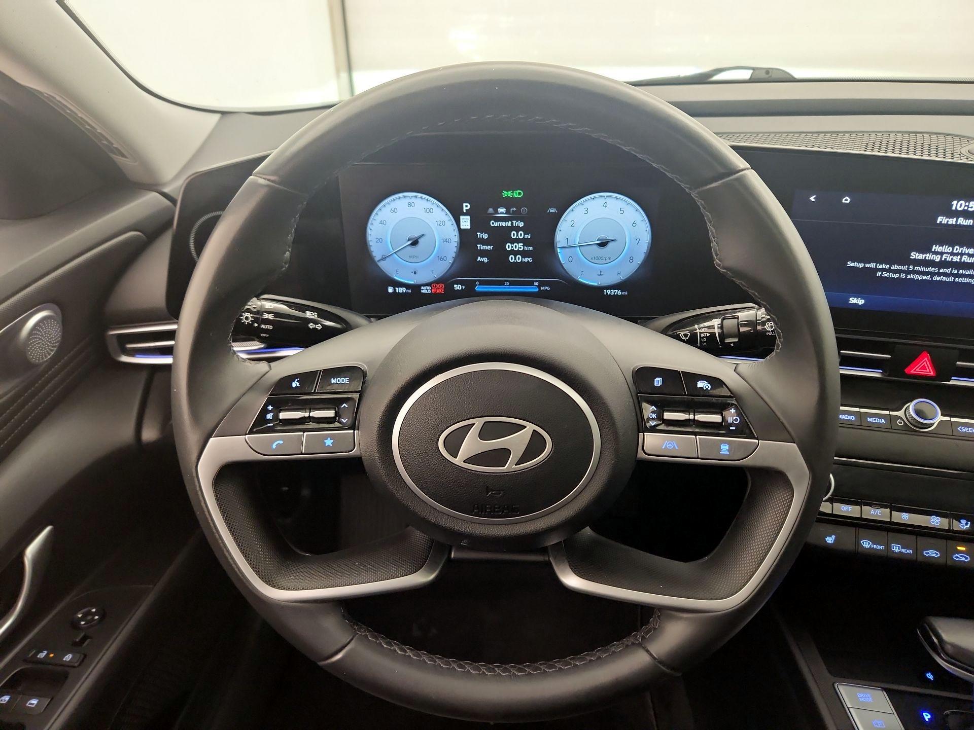 Thumbnail: 2024 Hyundai Elantra - 10