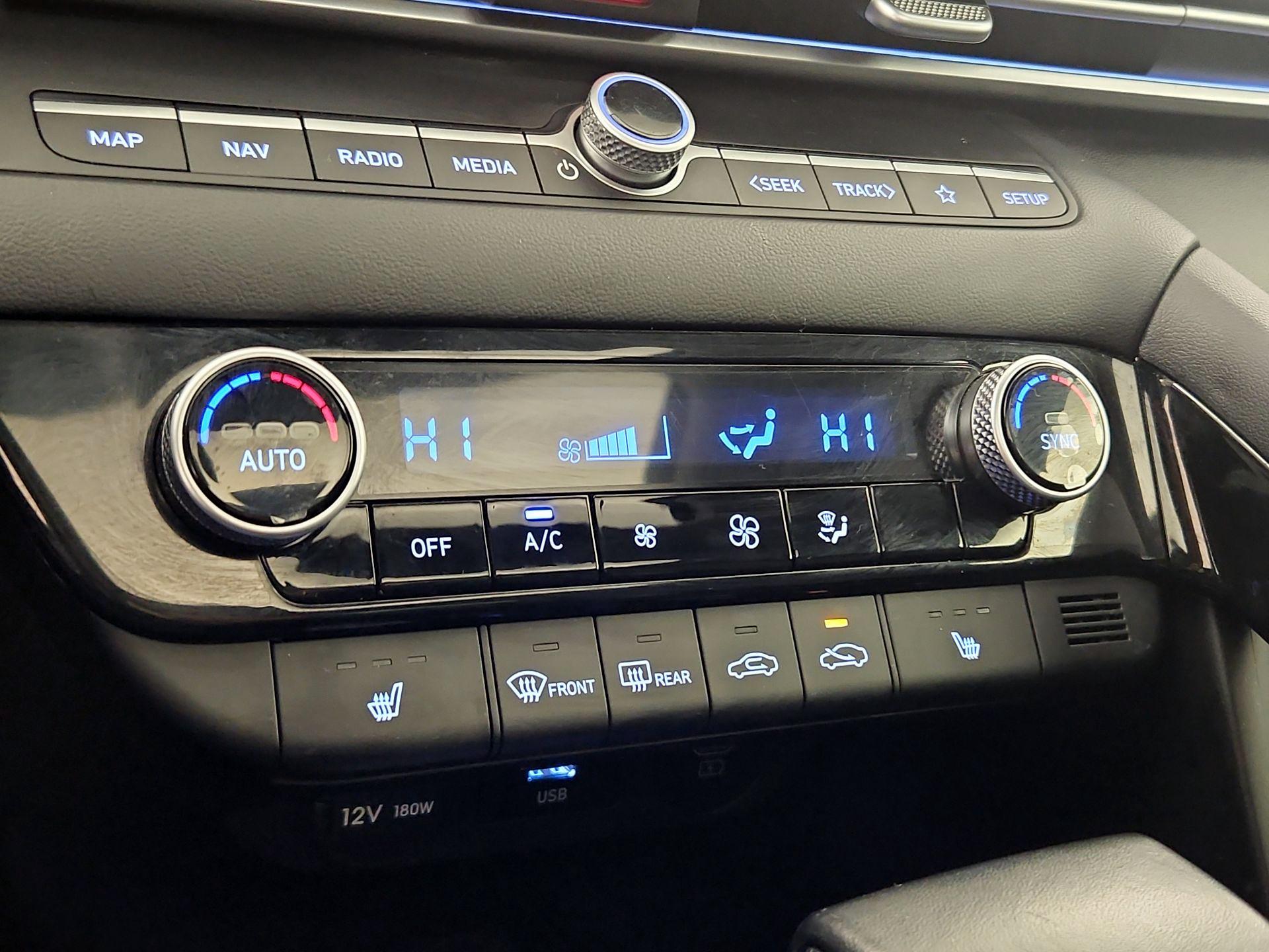 Thumbnail: 2024 Hyundai Elantra - 17