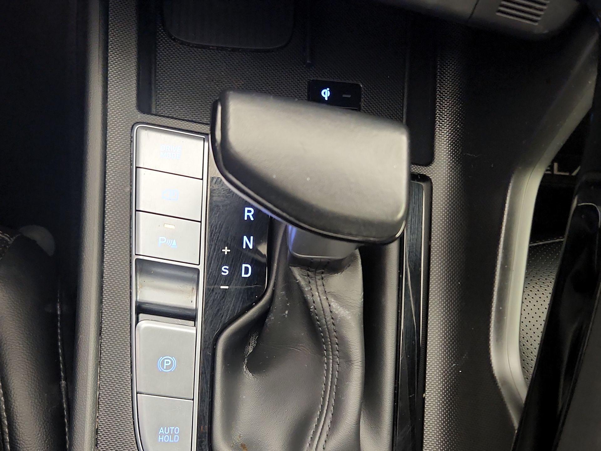 Thumbnail: 2024 Hyundai Elantra - 18