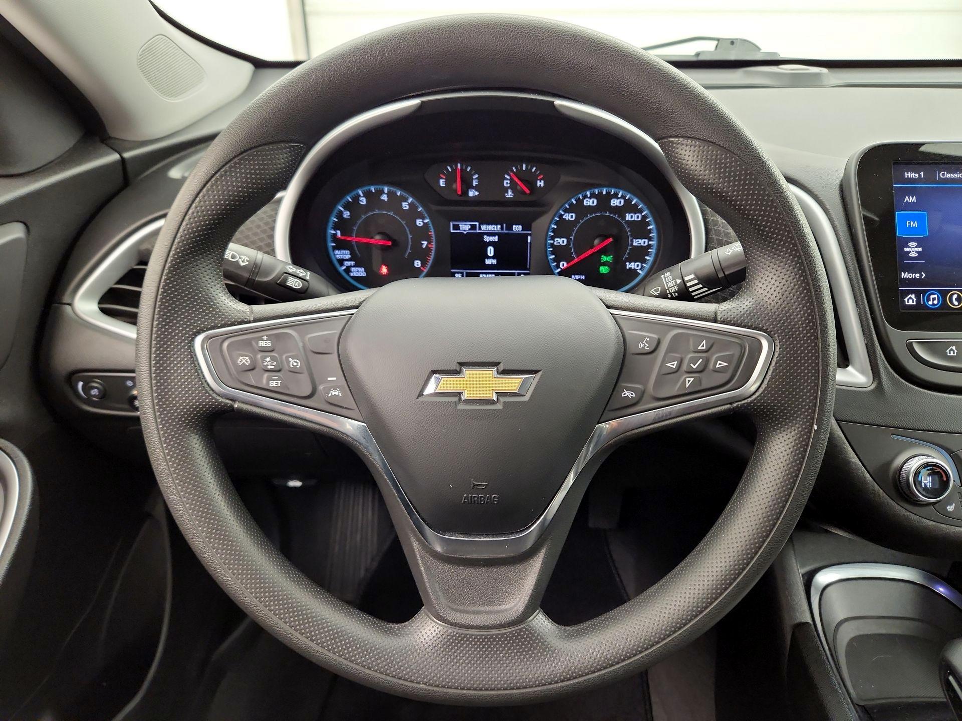 Thumbnail: 2023 Chevrolet Malibu - 10