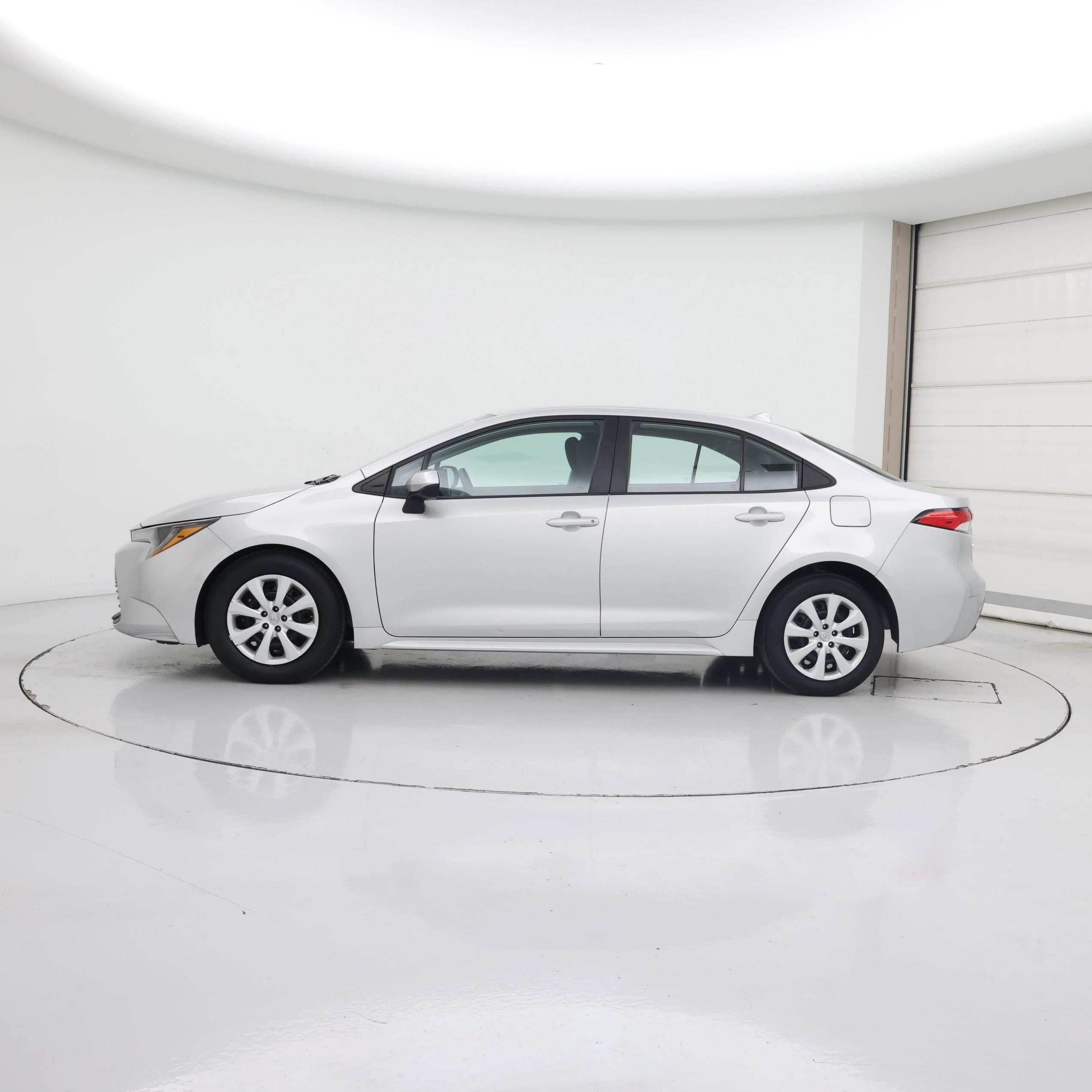 Thumbnail: 2024 Toyota Corolla - 3