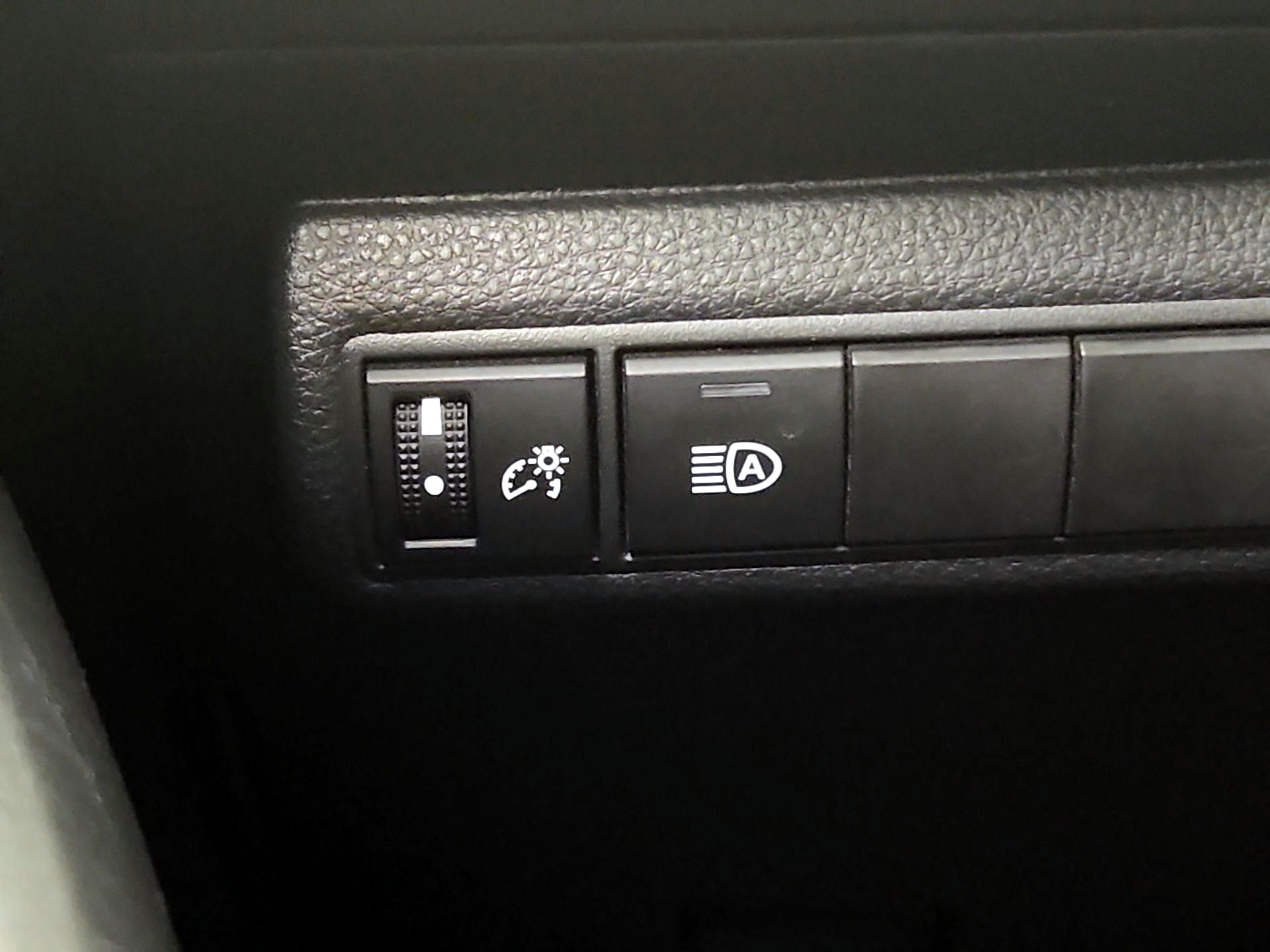 Thumbnail: 2024 Toyota Corolla - 13