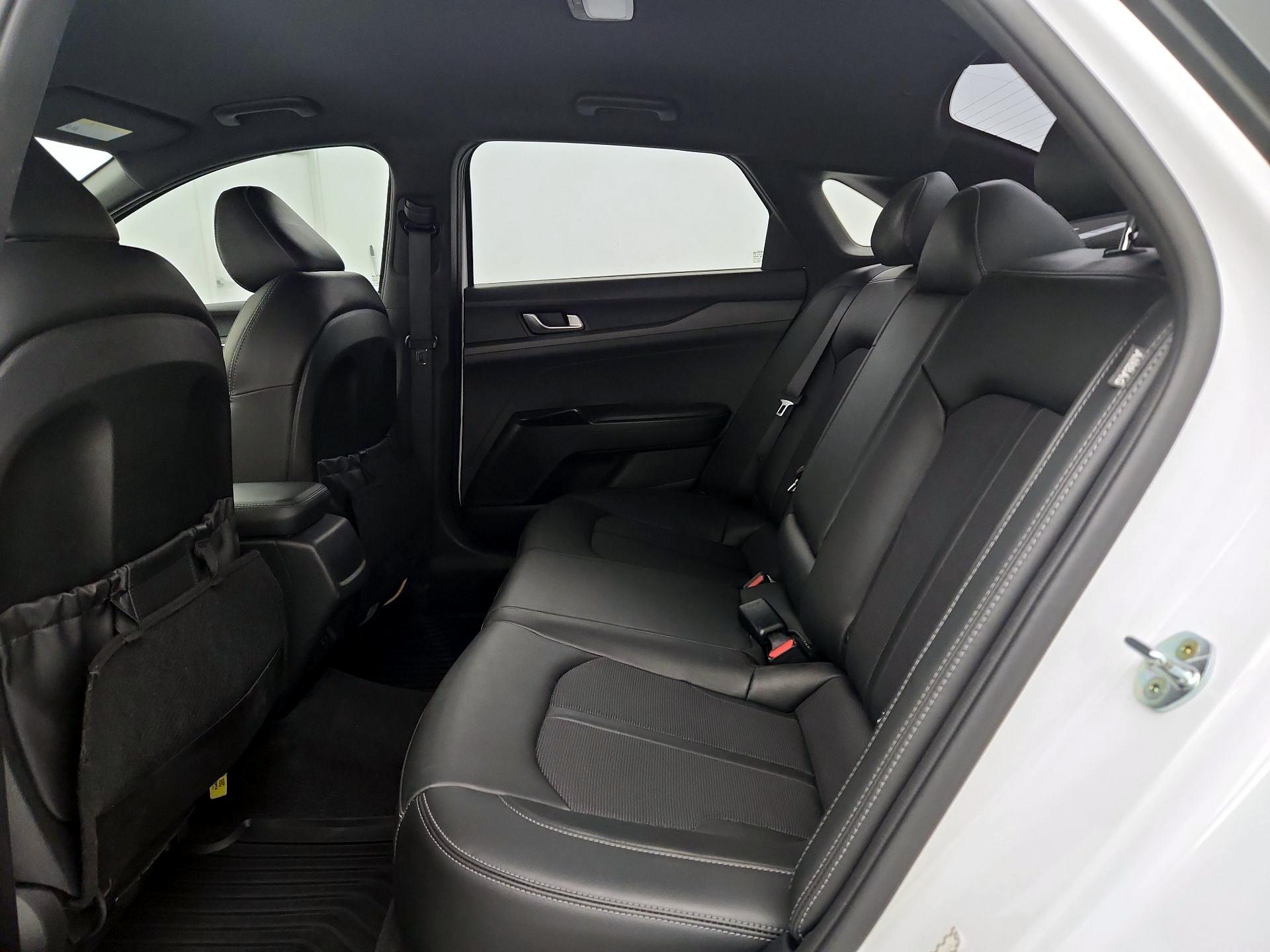 Thumbnail: 2021 Kia K5 - 19