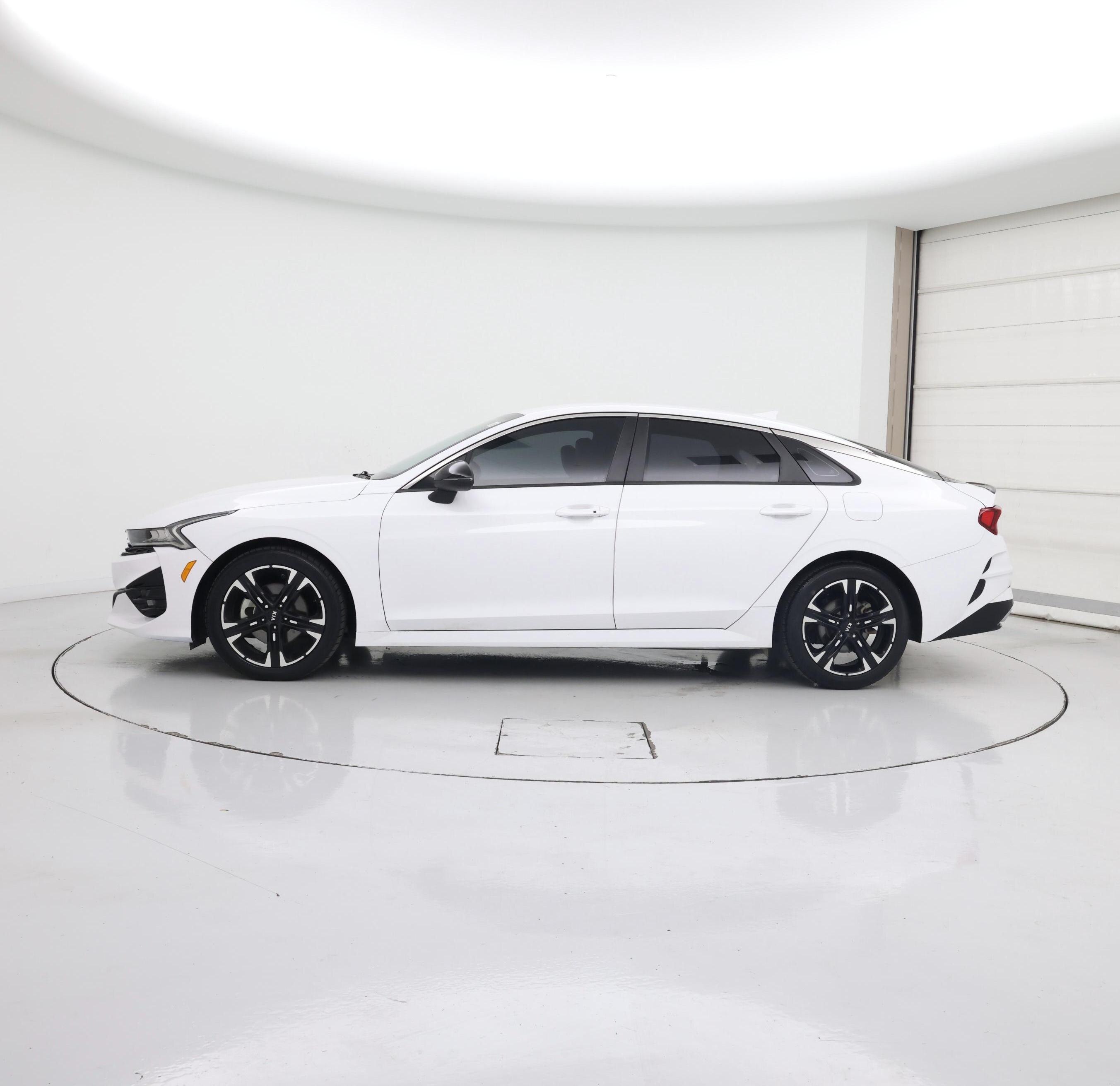 Thumbnail: 2021 Kia K5 - 3