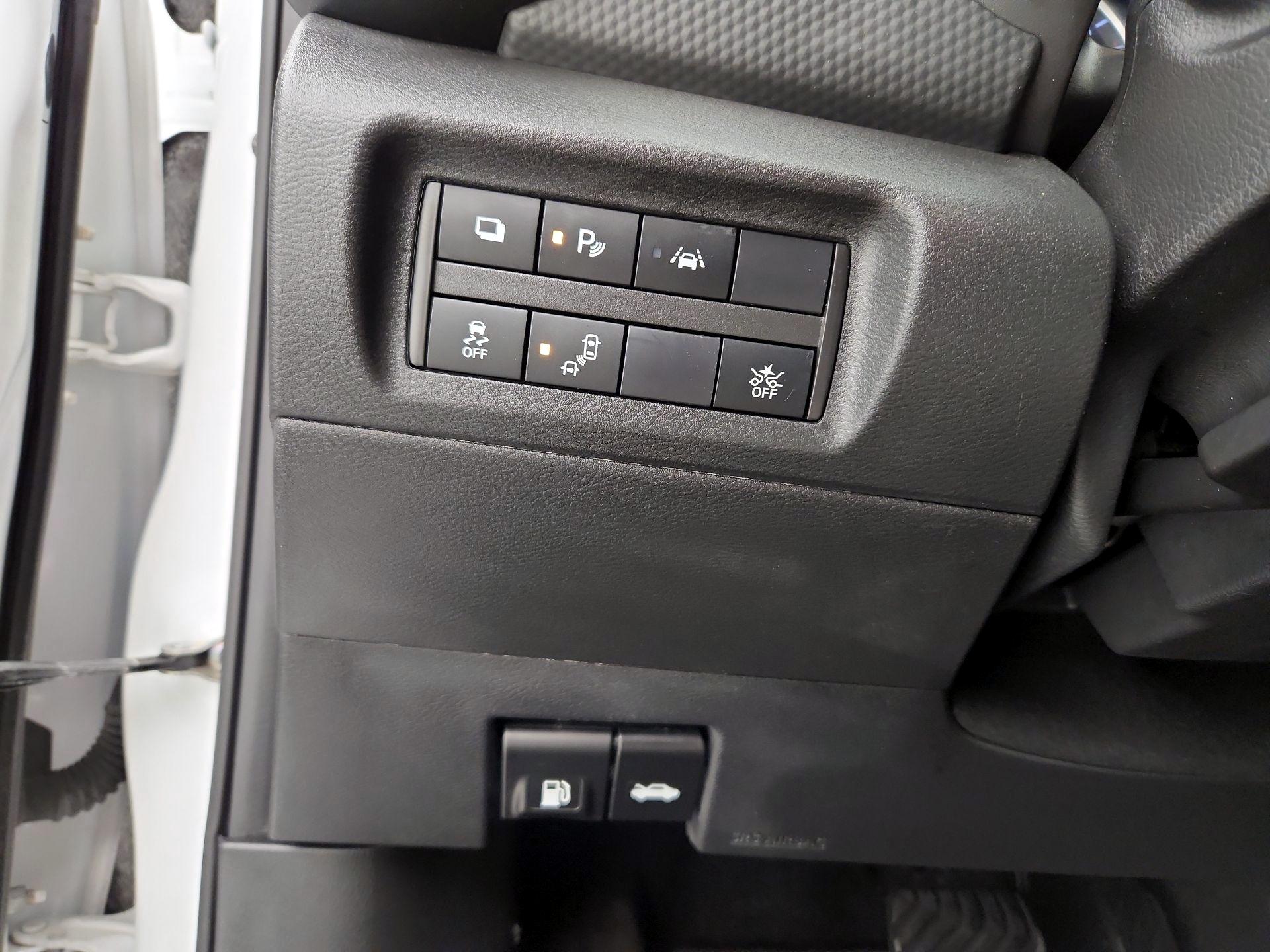 Thumbnail: 2023 Nissan Kicks - 13