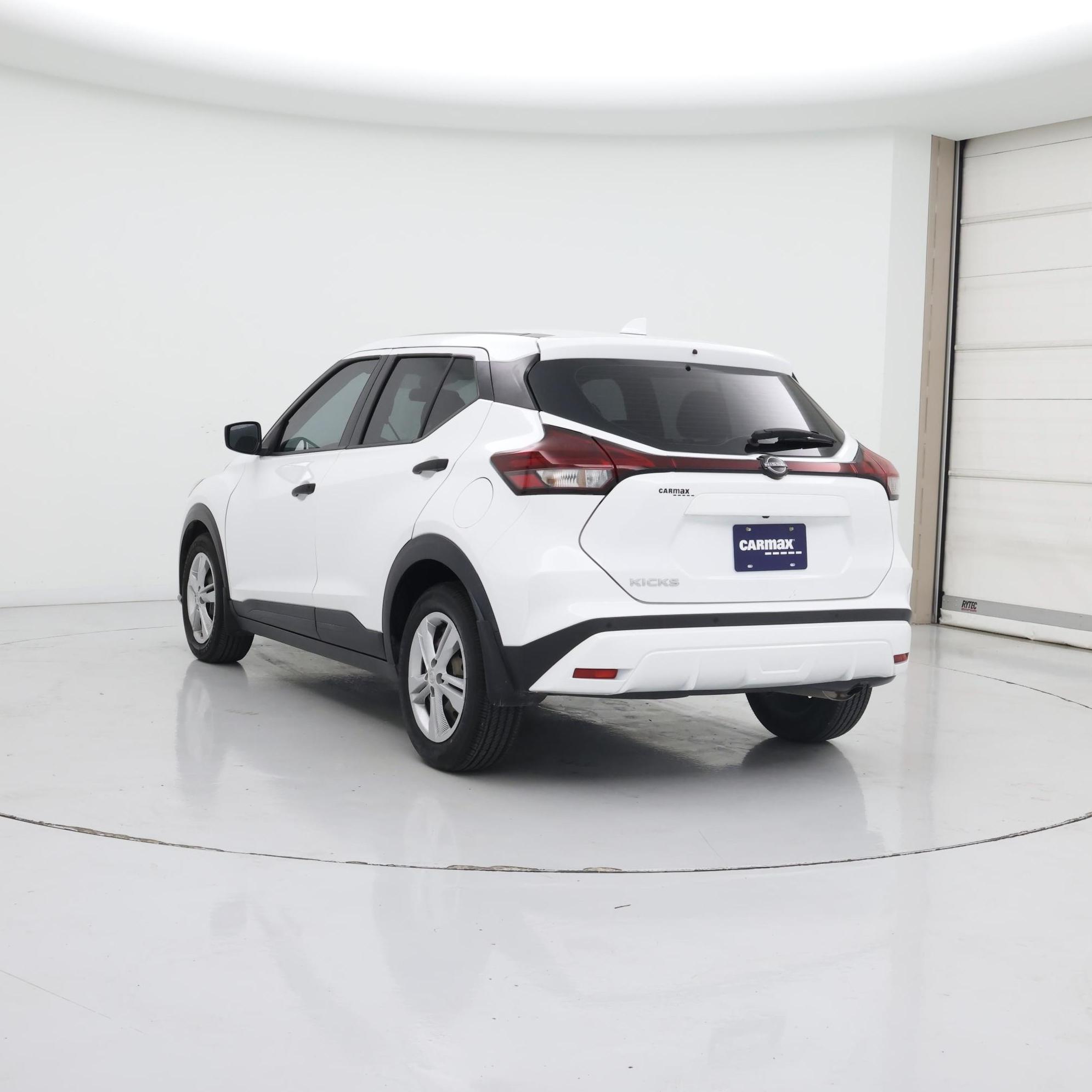 Thumbnail: 2023 Nissan Kicks - 2