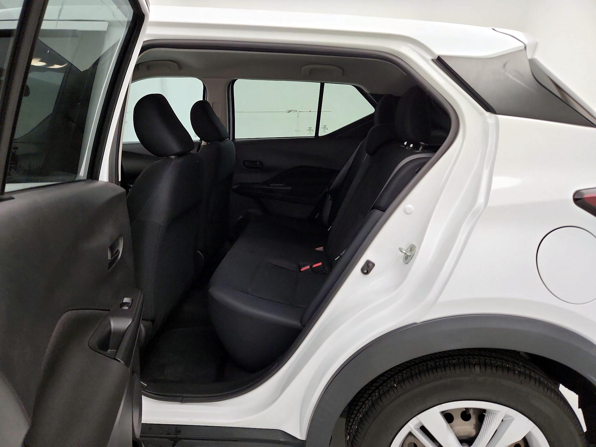 Thumbnail: 2023 Nissan Kicks - 19