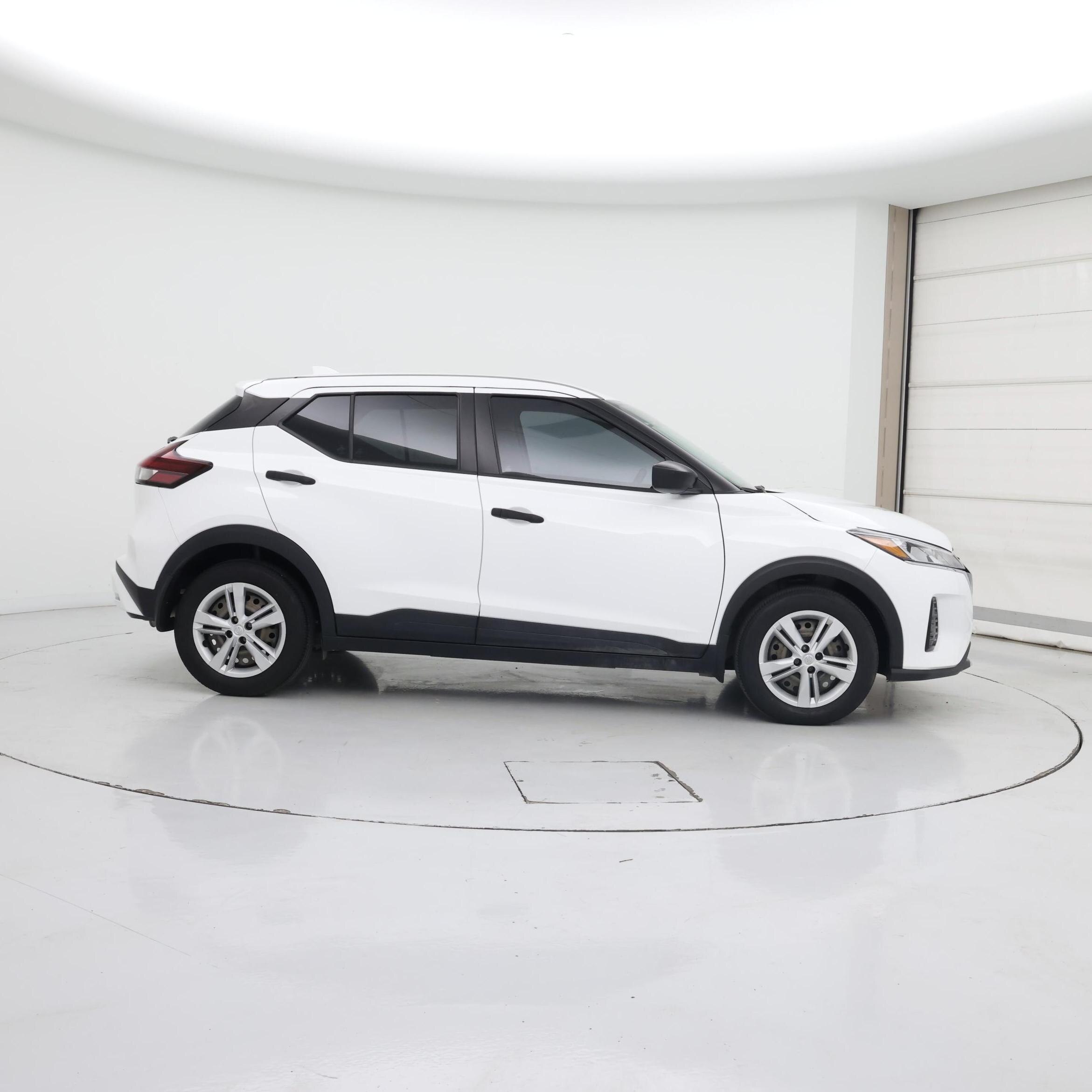 Thumbnail: 2023 Nissan Kicks - 7