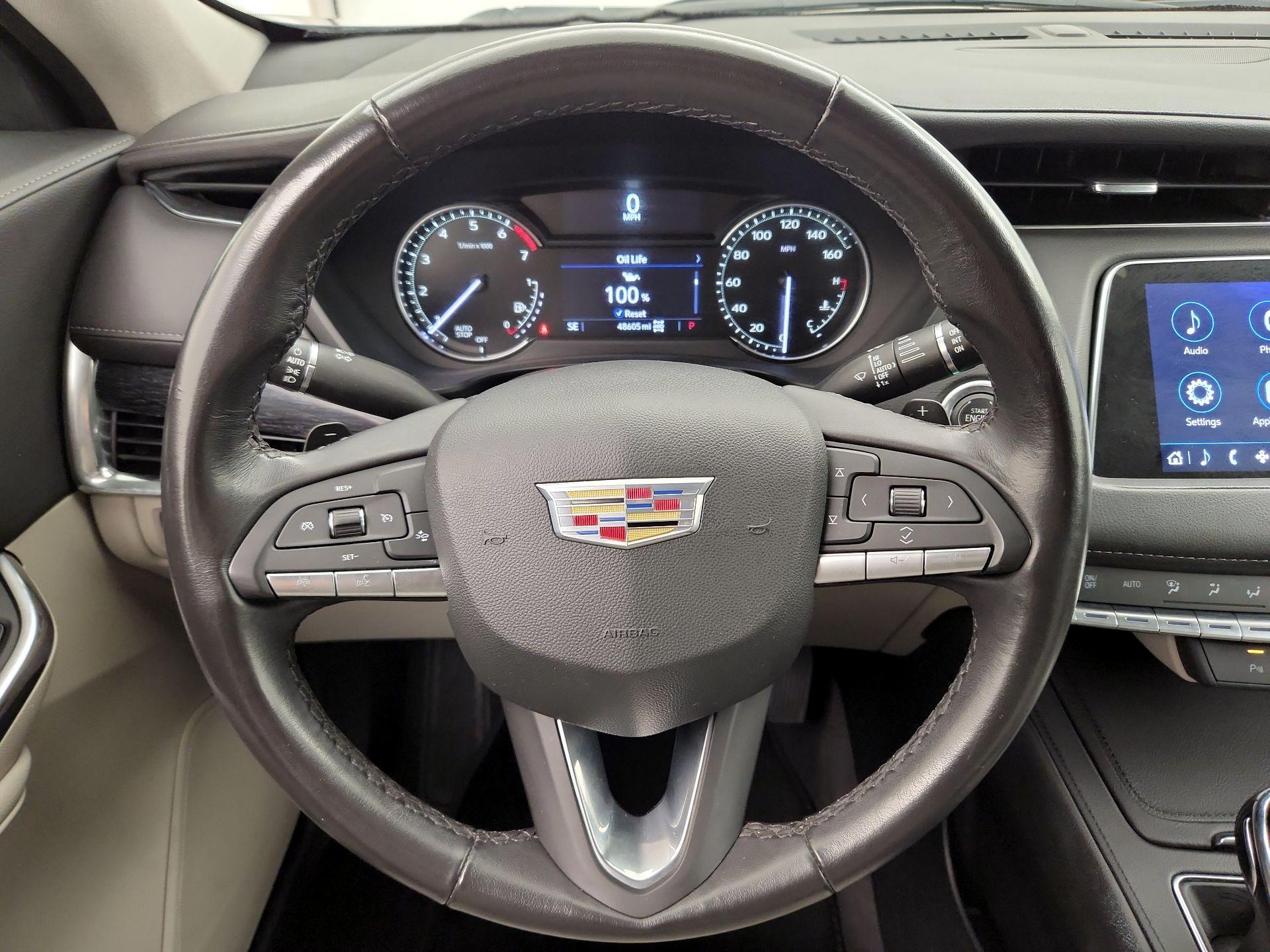 Thumbnail: 2023 Cadillac XT4 - 10