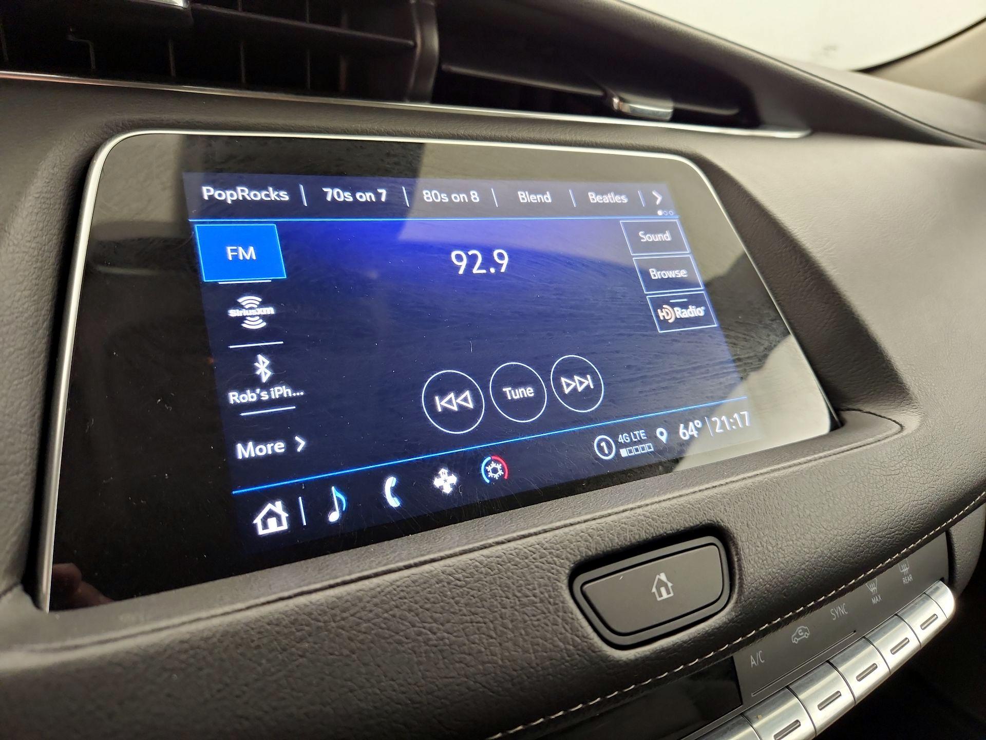 Thumbnail: 2023 Cadillac XT4 - 15