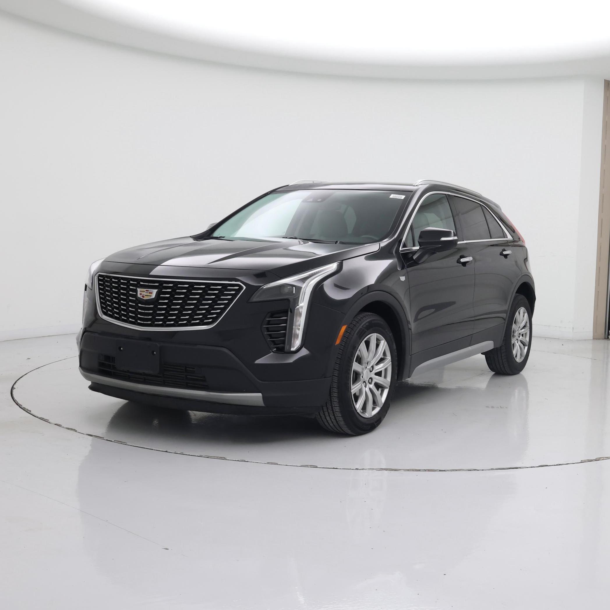 Thumbnail: 2023 Cadillac XT4 - 4