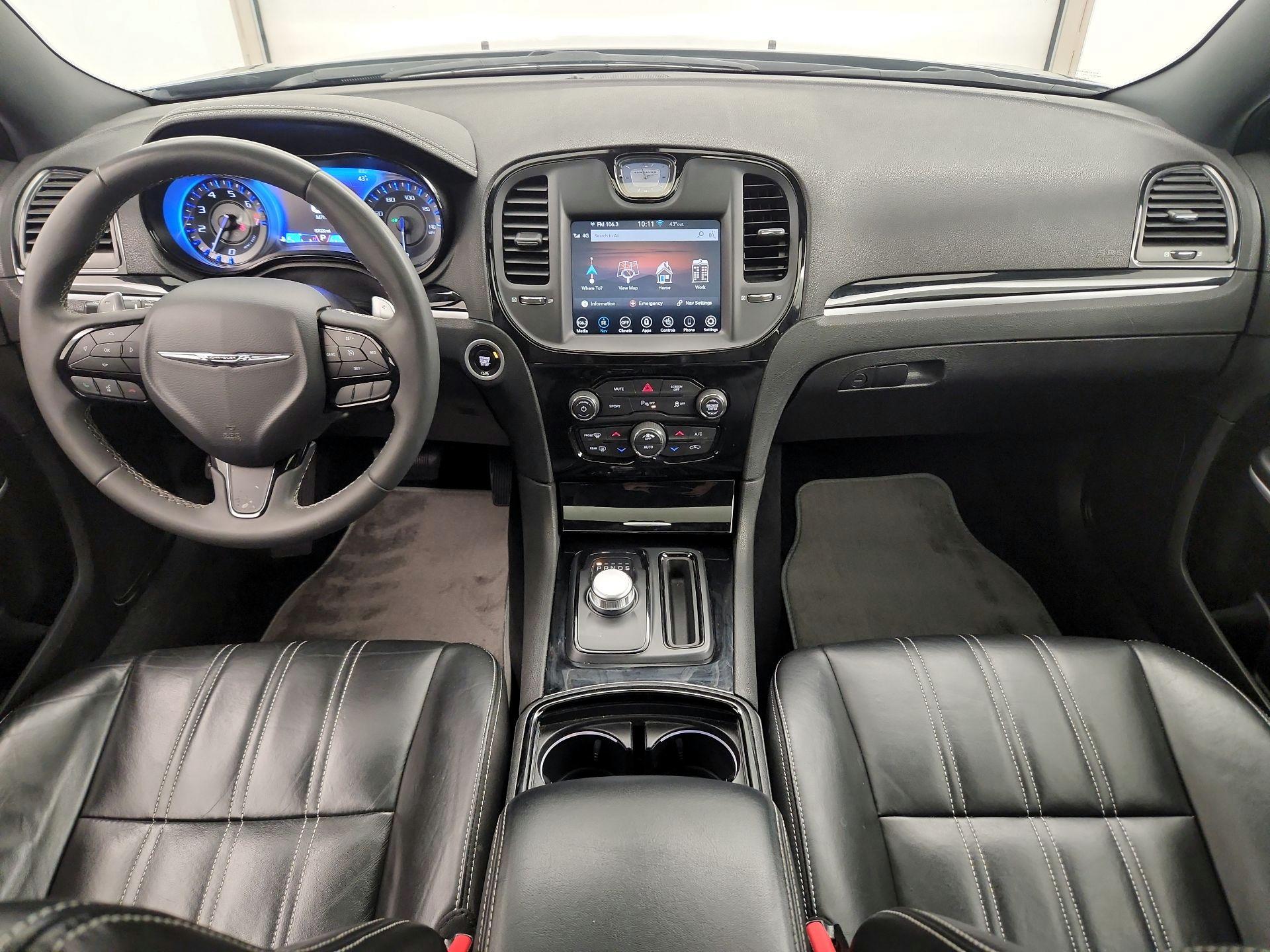 Thumbnail: 2023 Chrysler 300 - 9