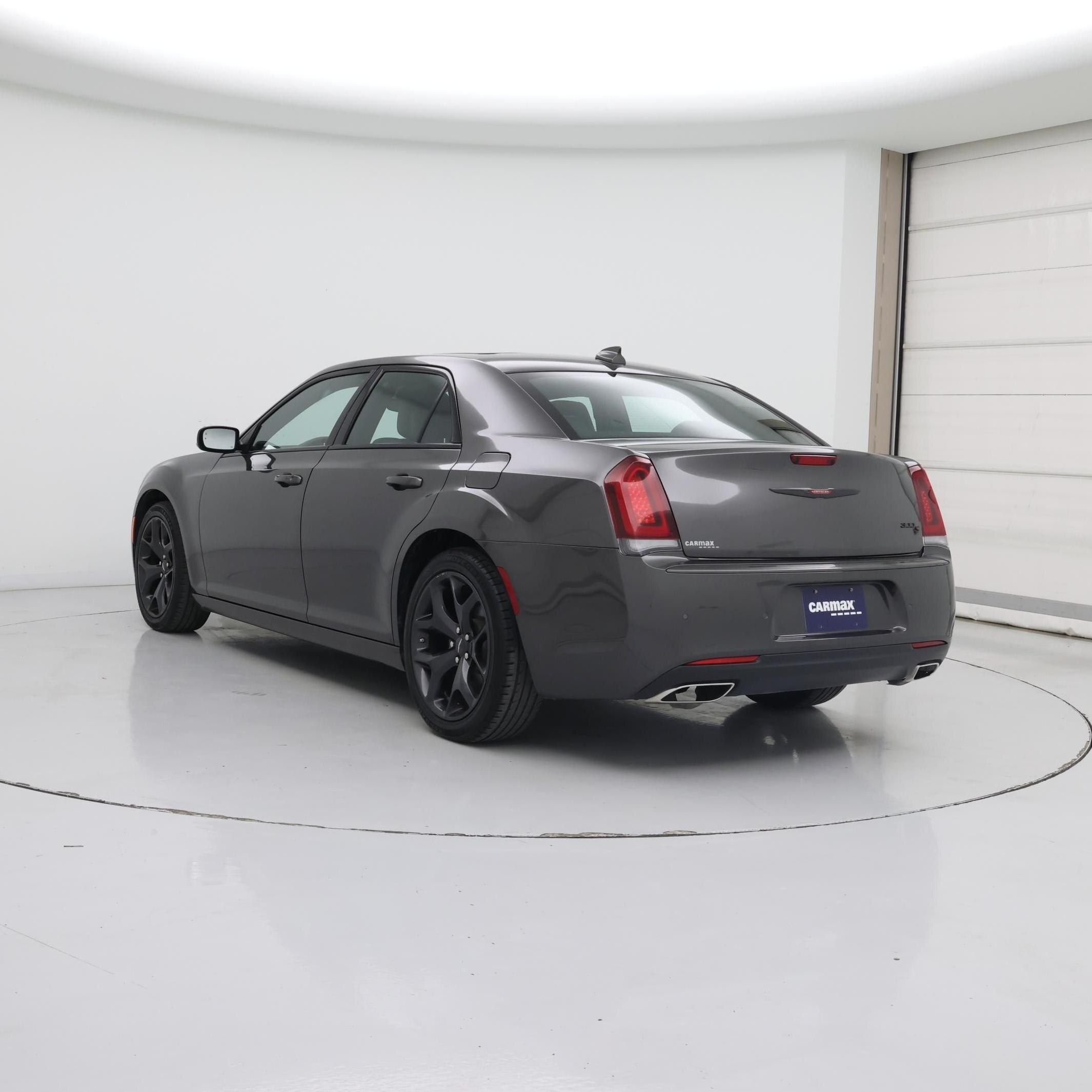 Thumbnail: 2023 Chrysler 300 - 2