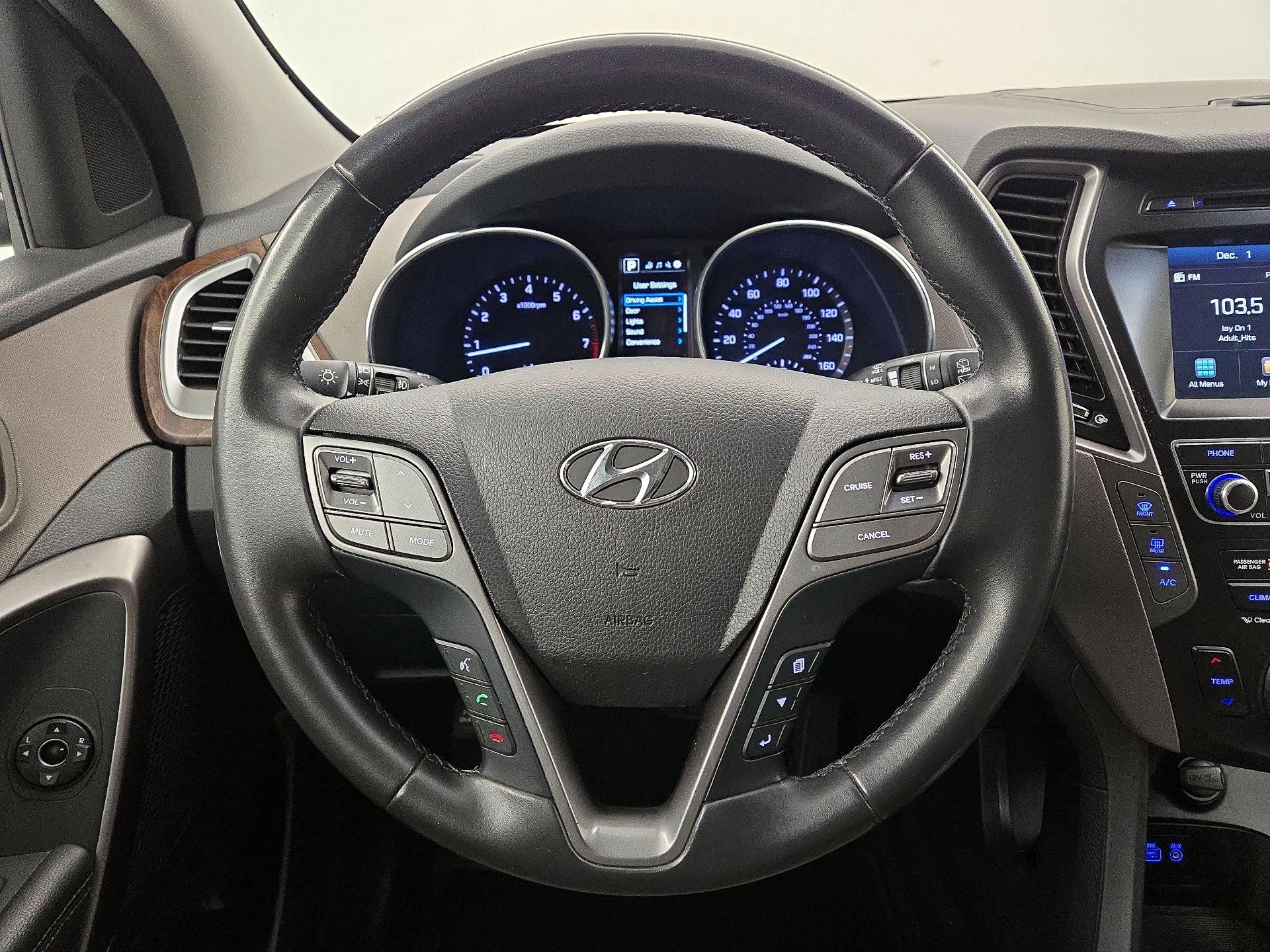 Thumbnail: 2017 Hyundai Santa Fe - 10