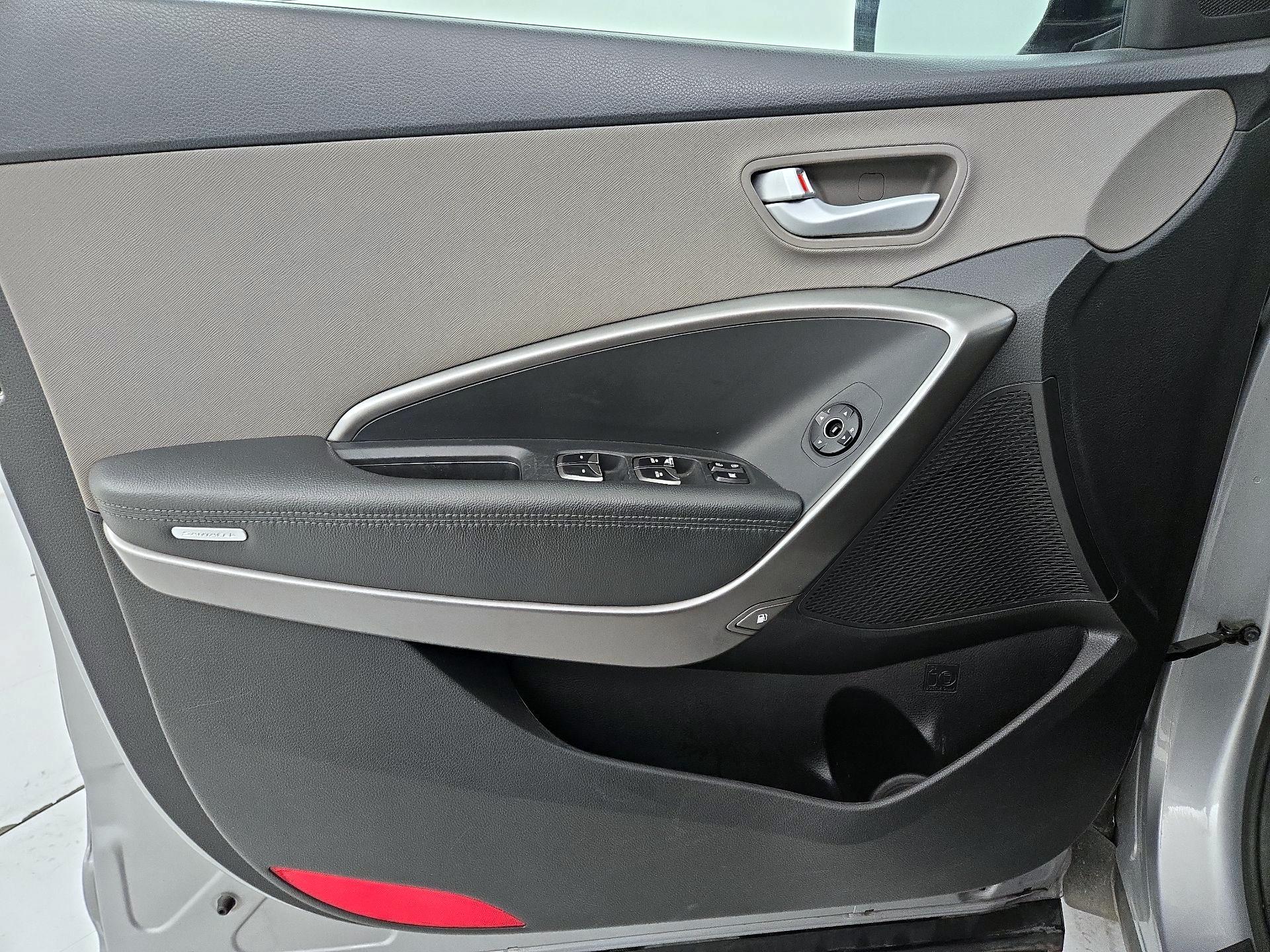 Thumbnail: 2017 Hyundai Santa Fe - 12