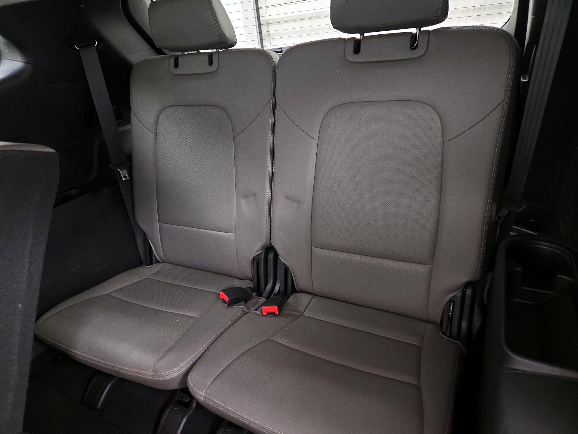 Thumbnail: 2017 Hyundai Santa Fe - 20