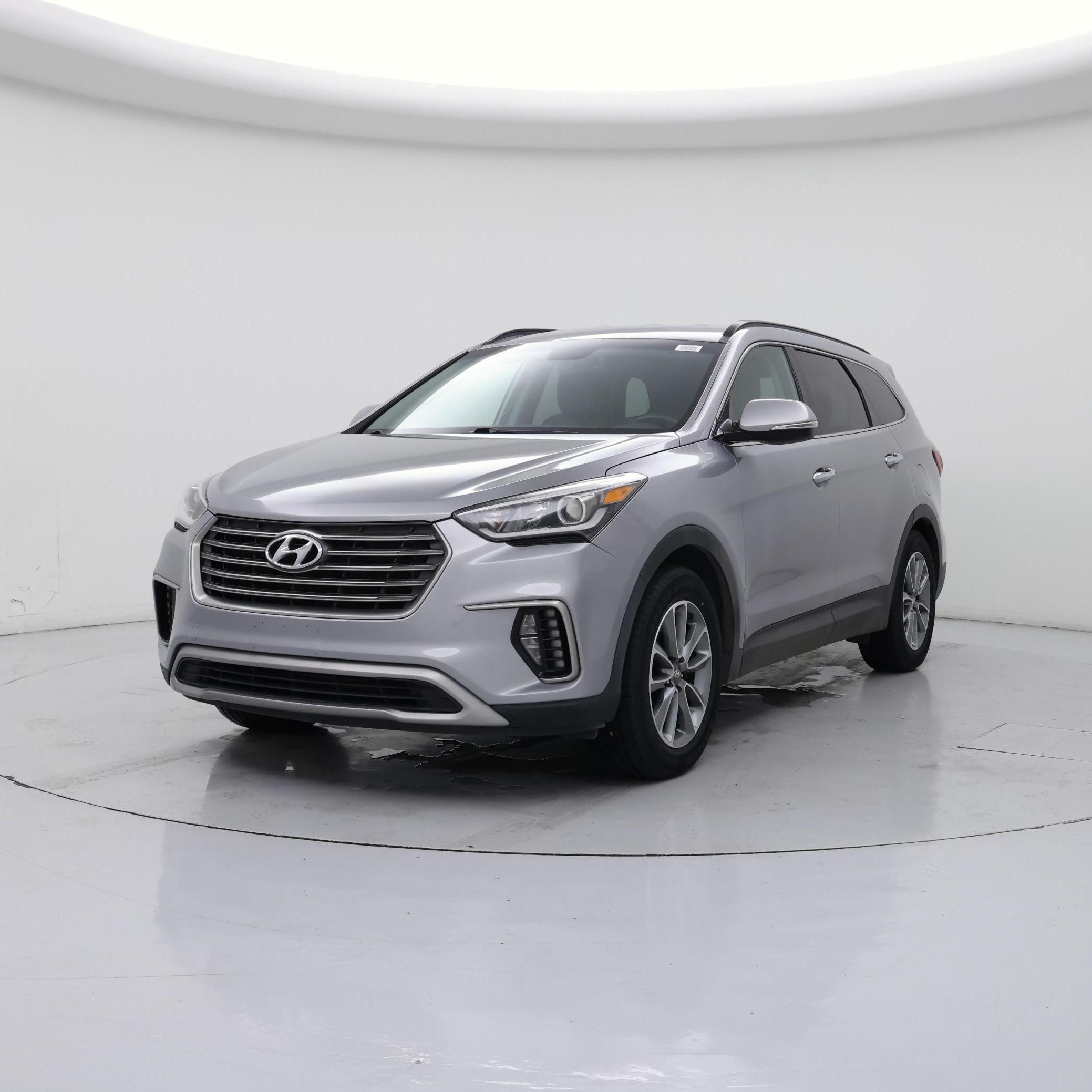 Thumbnail: 2017 Hyundai Santa Fe - 4