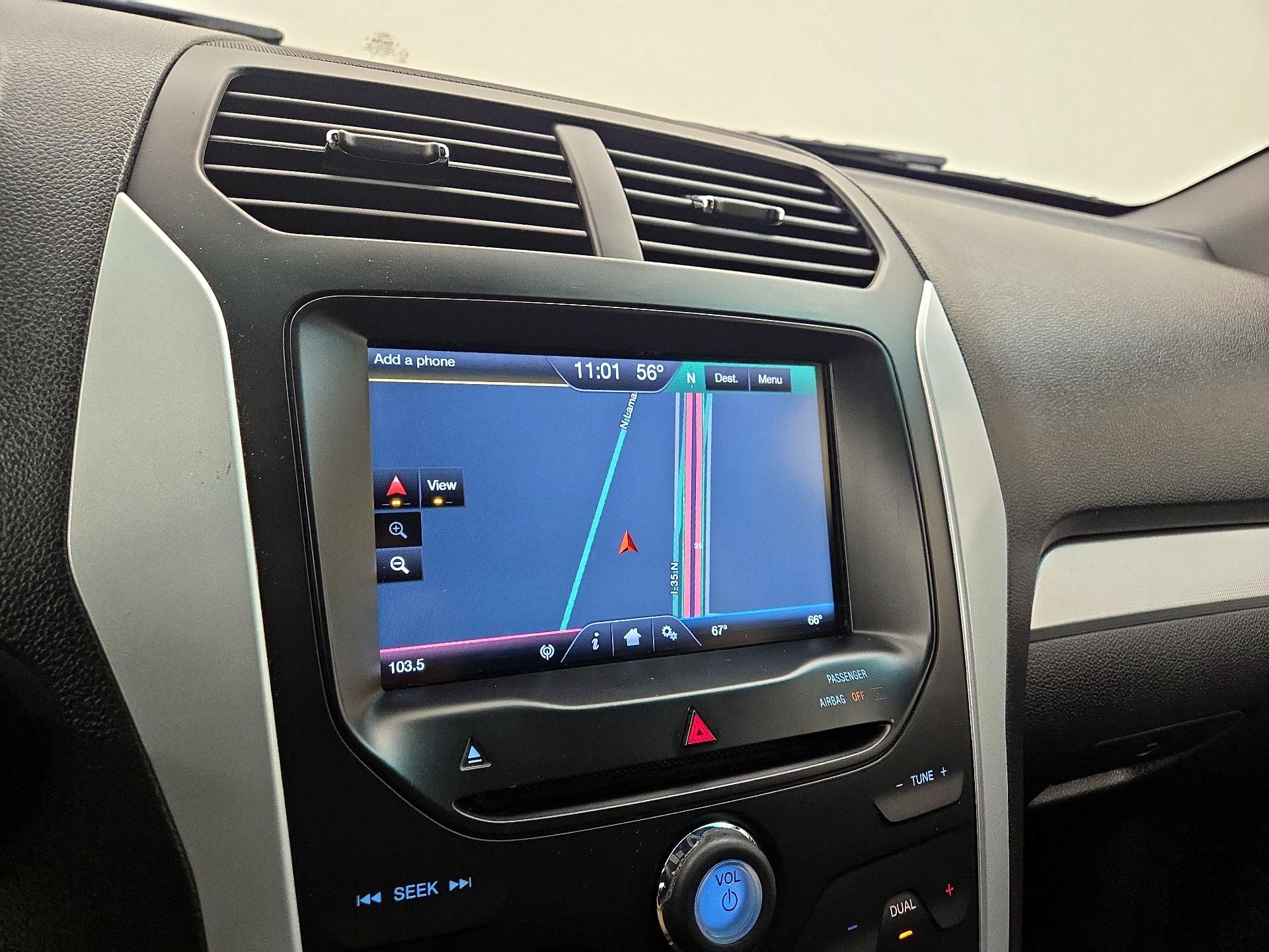 Thumbnail: 2015 Ford Explorer - 14