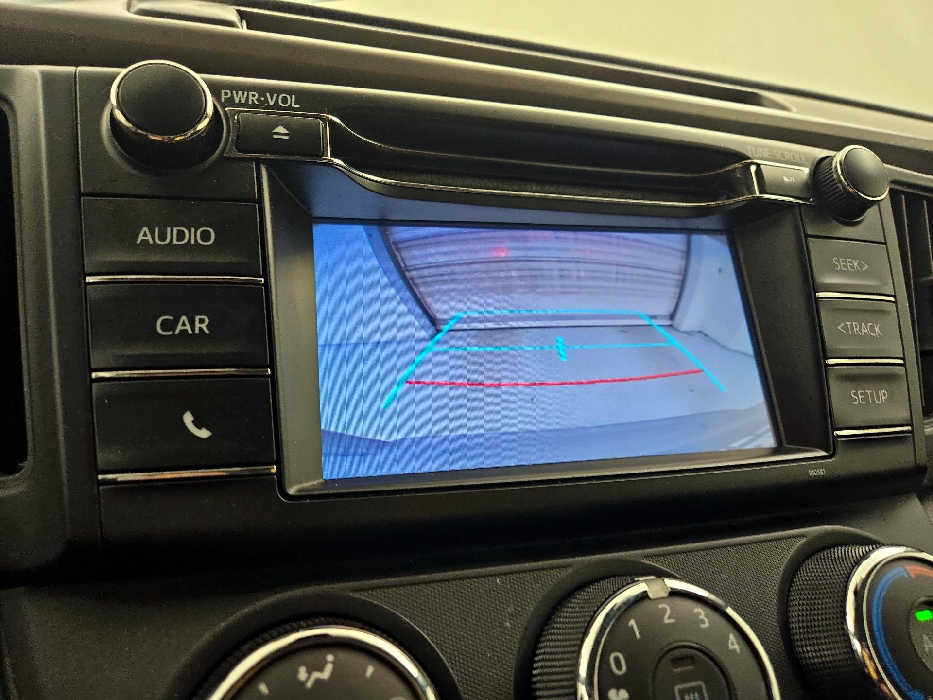 Thumbnail: 2018 Toyota RAV4 - 14