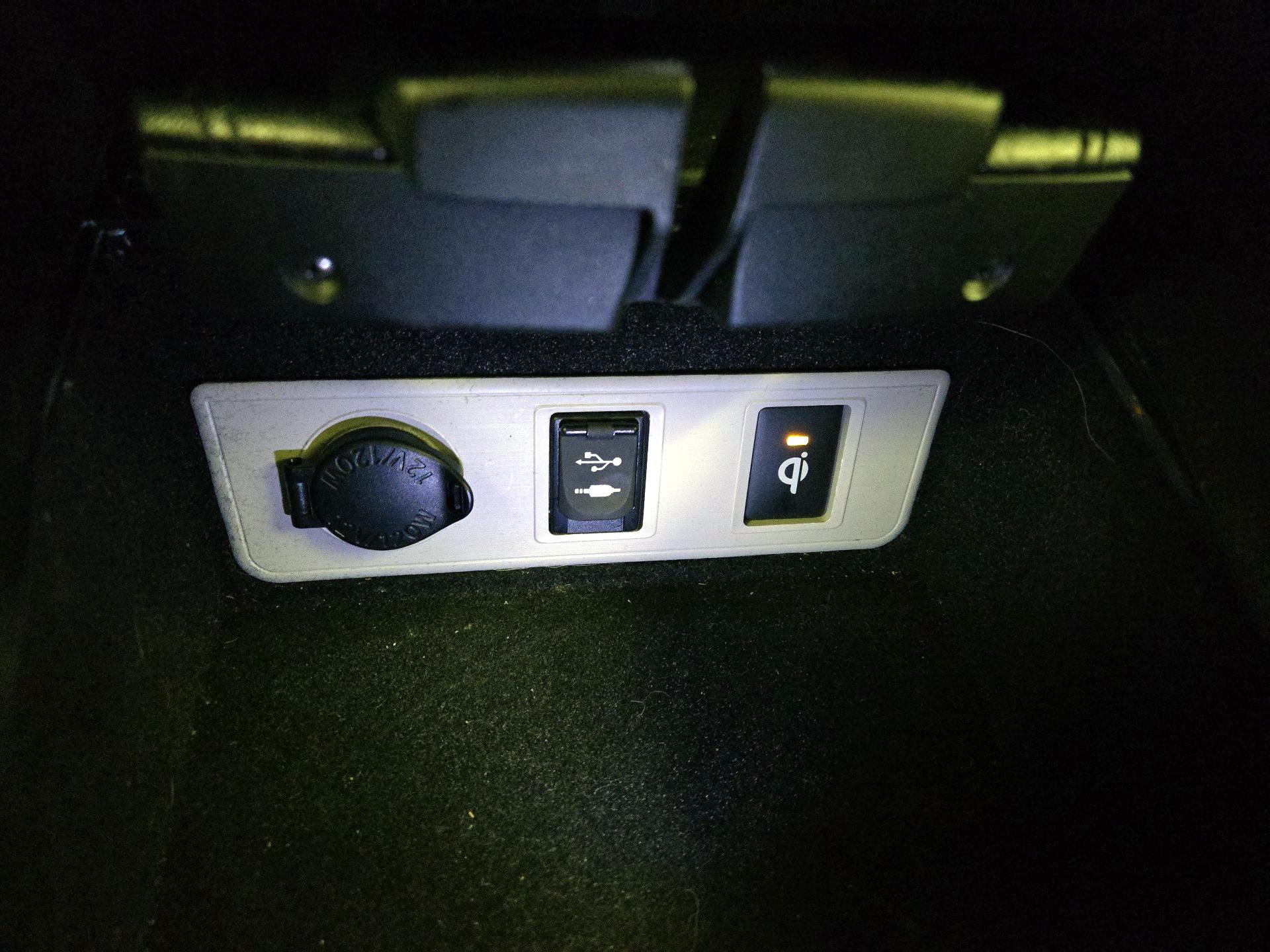 Thumbnail: 2017 Toyota Avalon - 19