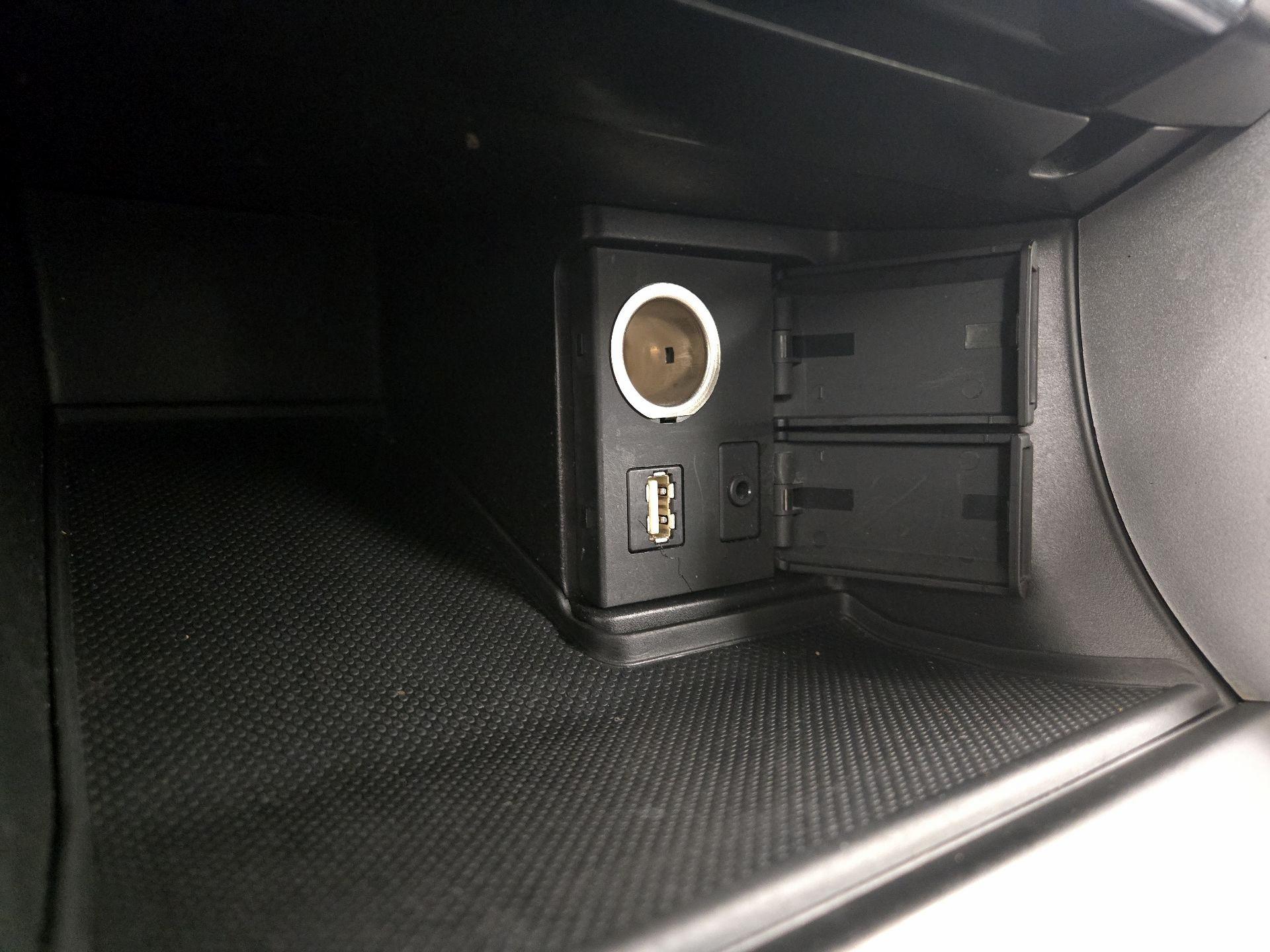 Thumbnail: 2015 Honda Accord - 18