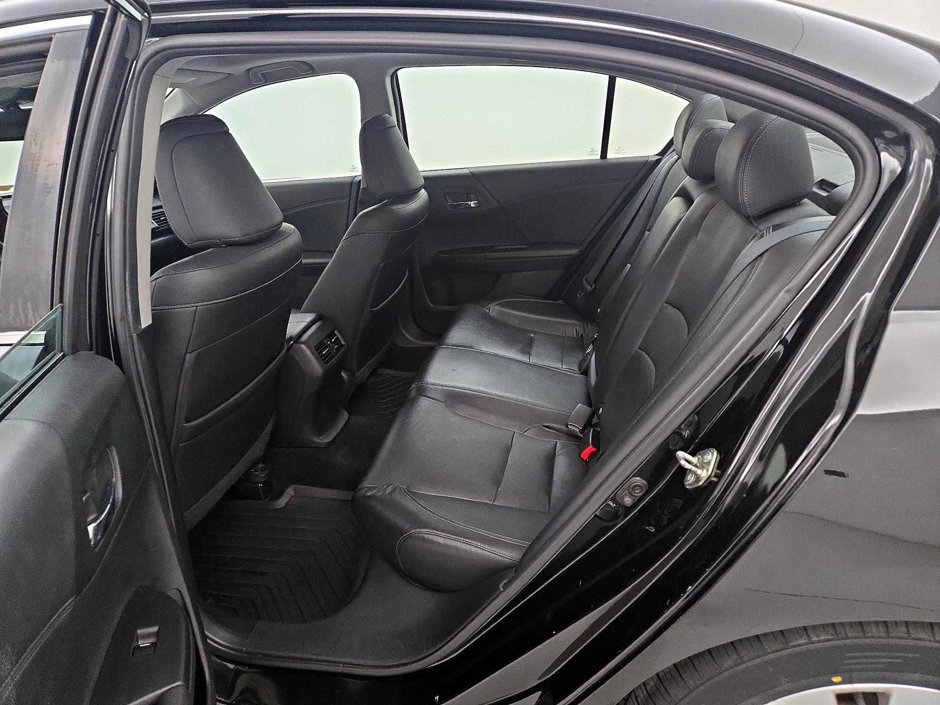 Thumbnail: 2015 Honda Accord - 20