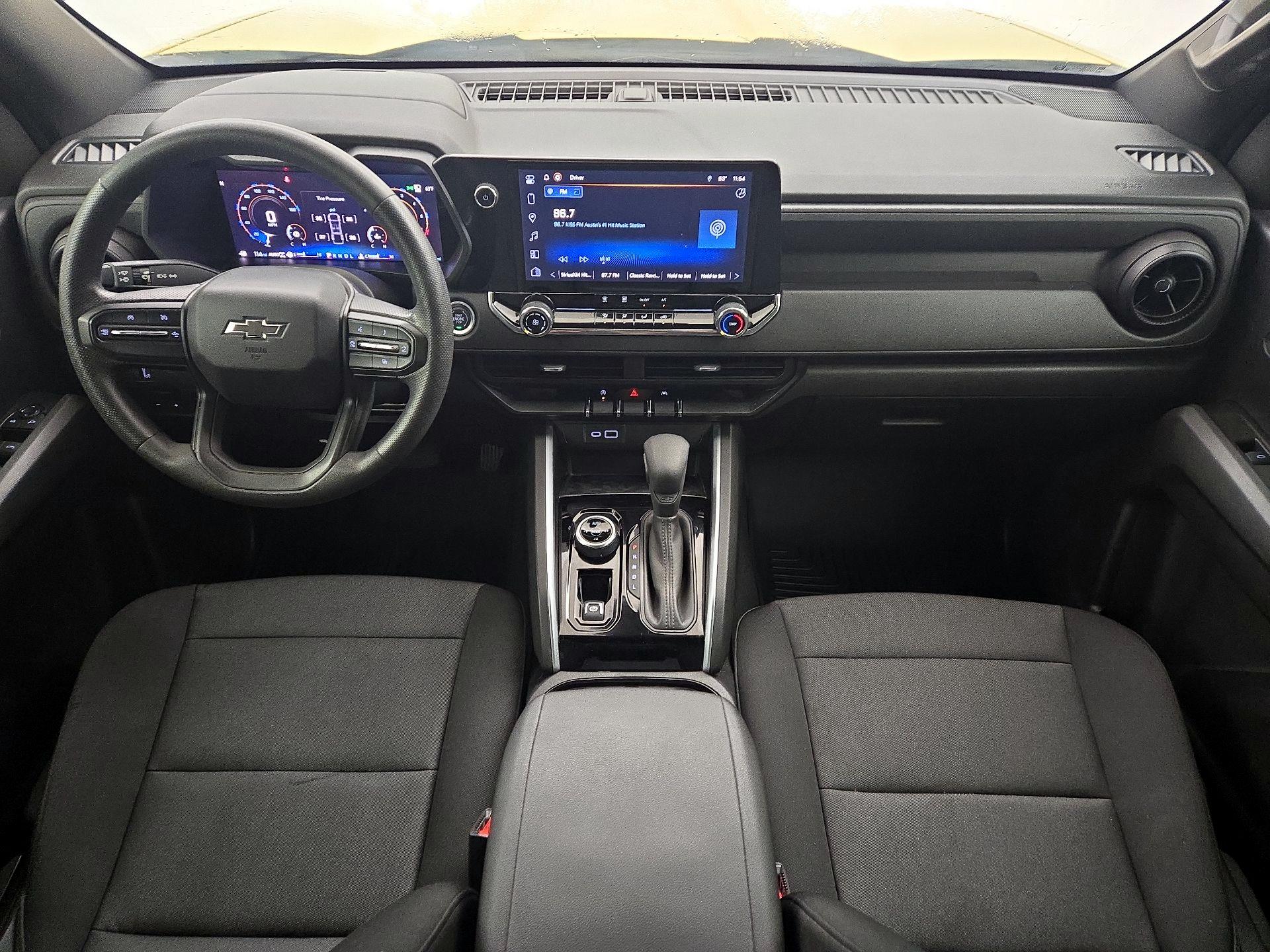 Thumbnail: 2024 Chevrolet Colorado - 9