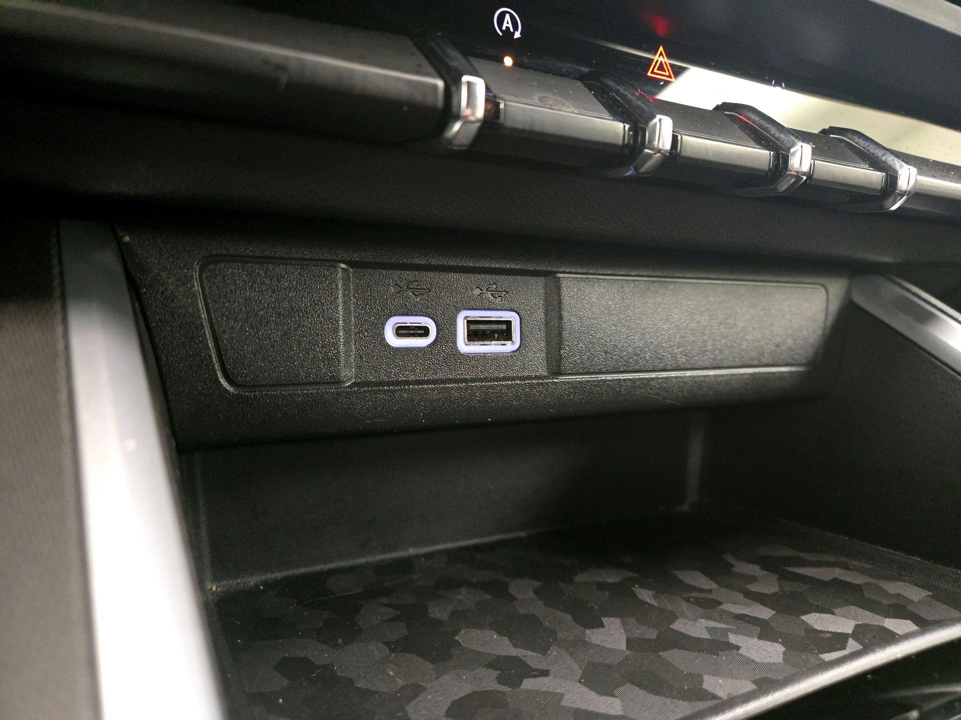 Thumbnail: 2024 Chevrolet Colorado - 17