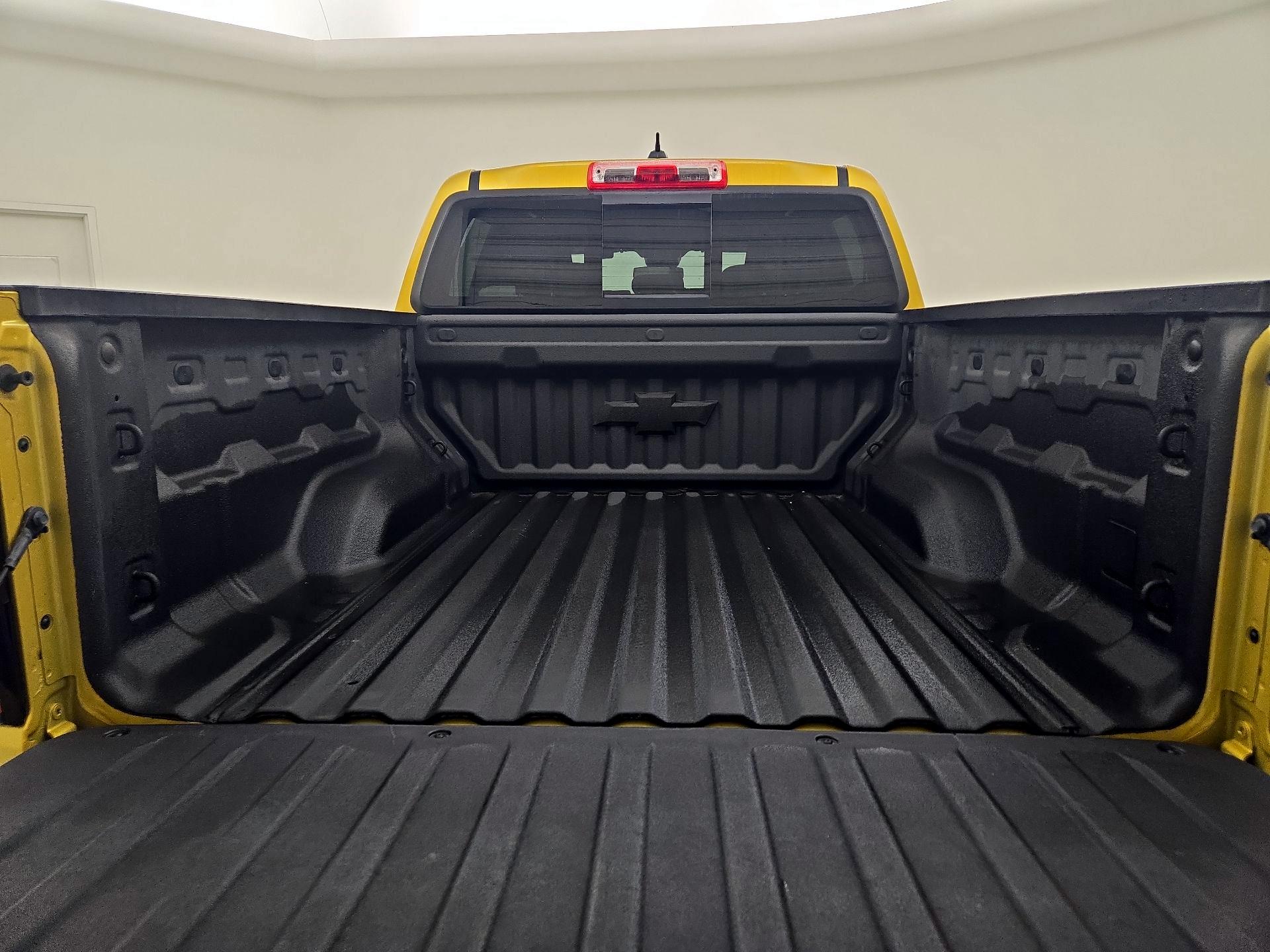 Thumbnail: 2024 Chevrolet Colorado - 19