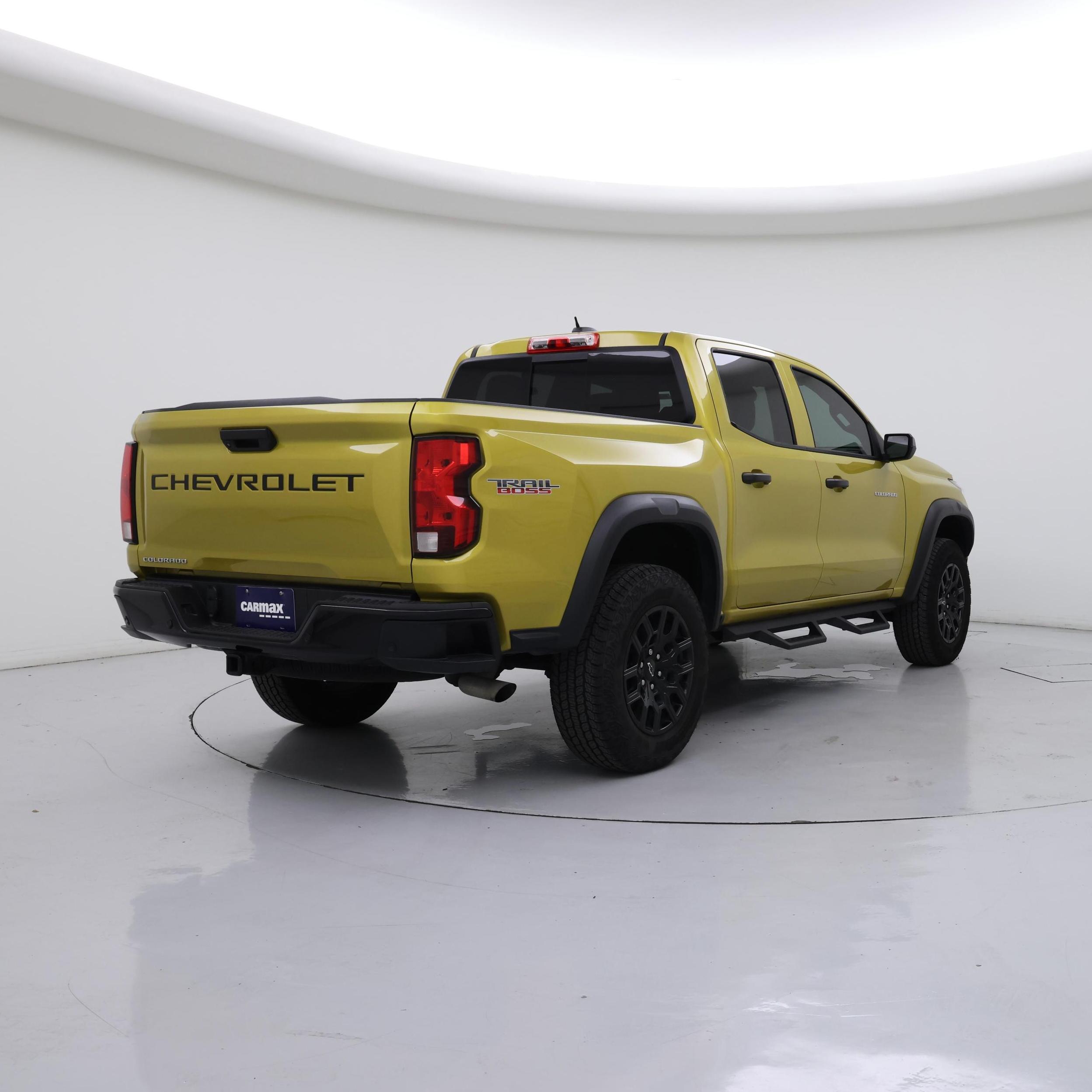 Thumbnail: 2024 Chevrolet Colorado - 8